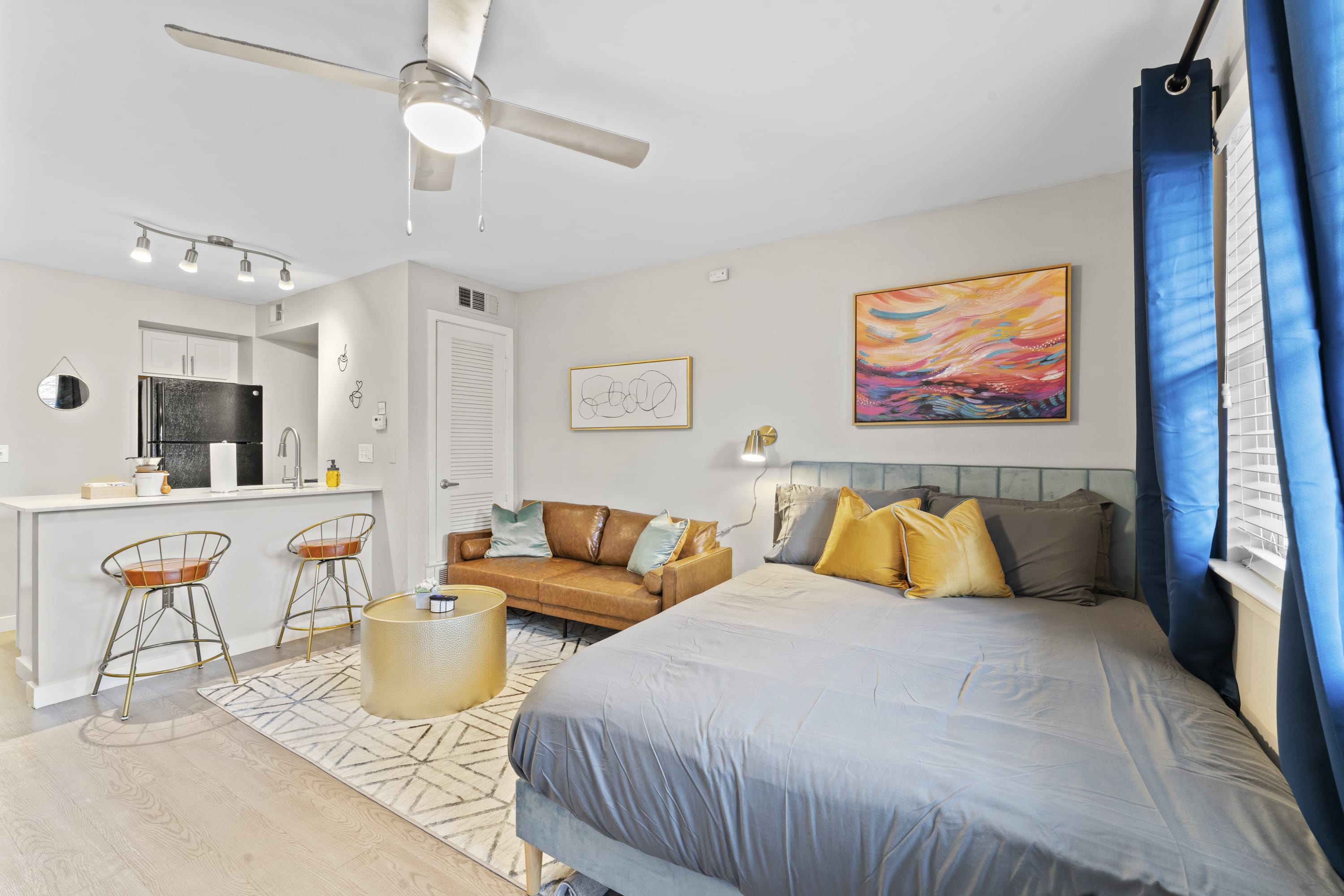 Charming Studio Close To Downtown And Domain - Austin, TX
