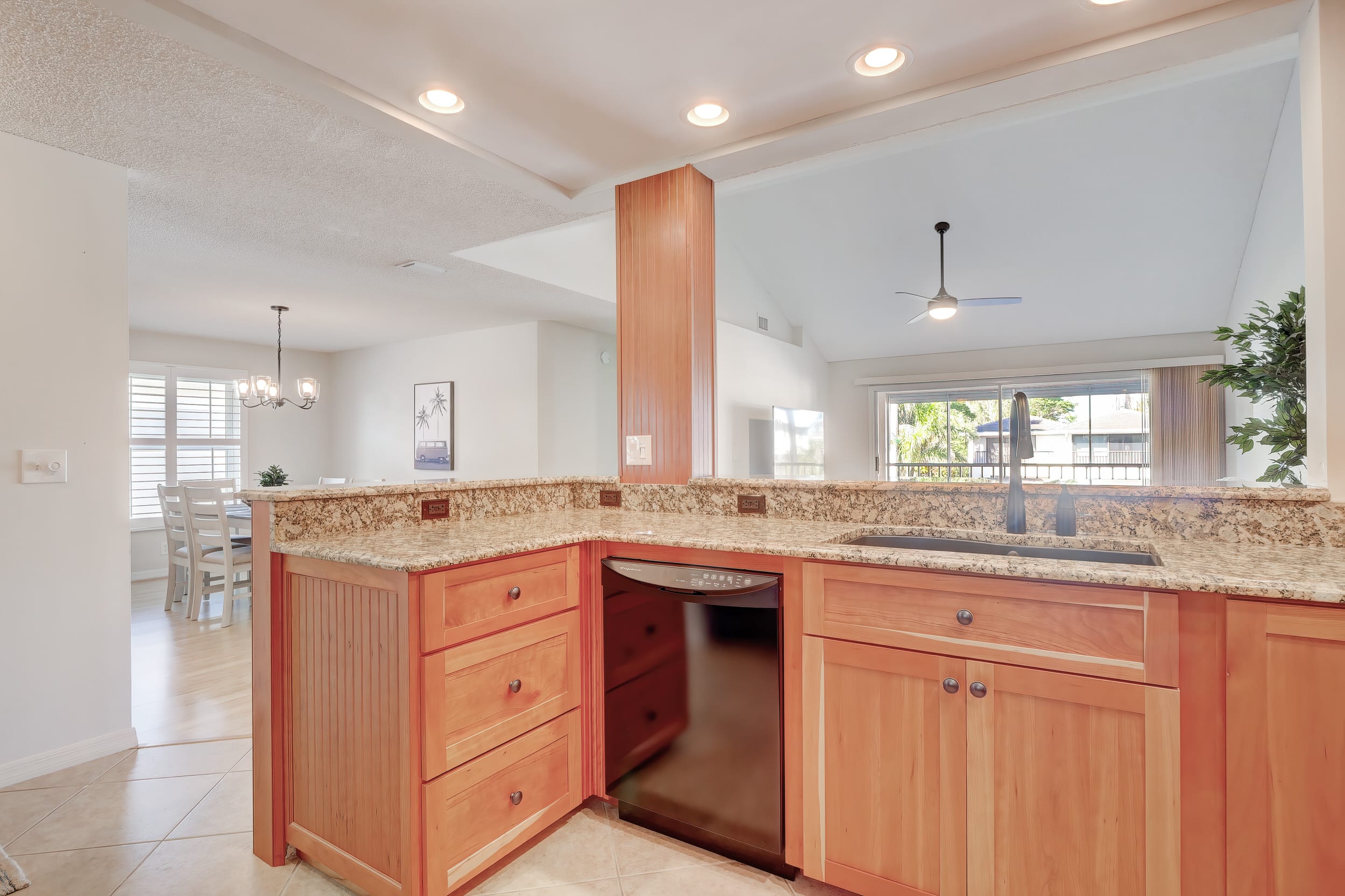 A 2 Waterfront Condo Near Naples Bay Beaches | Photo 8