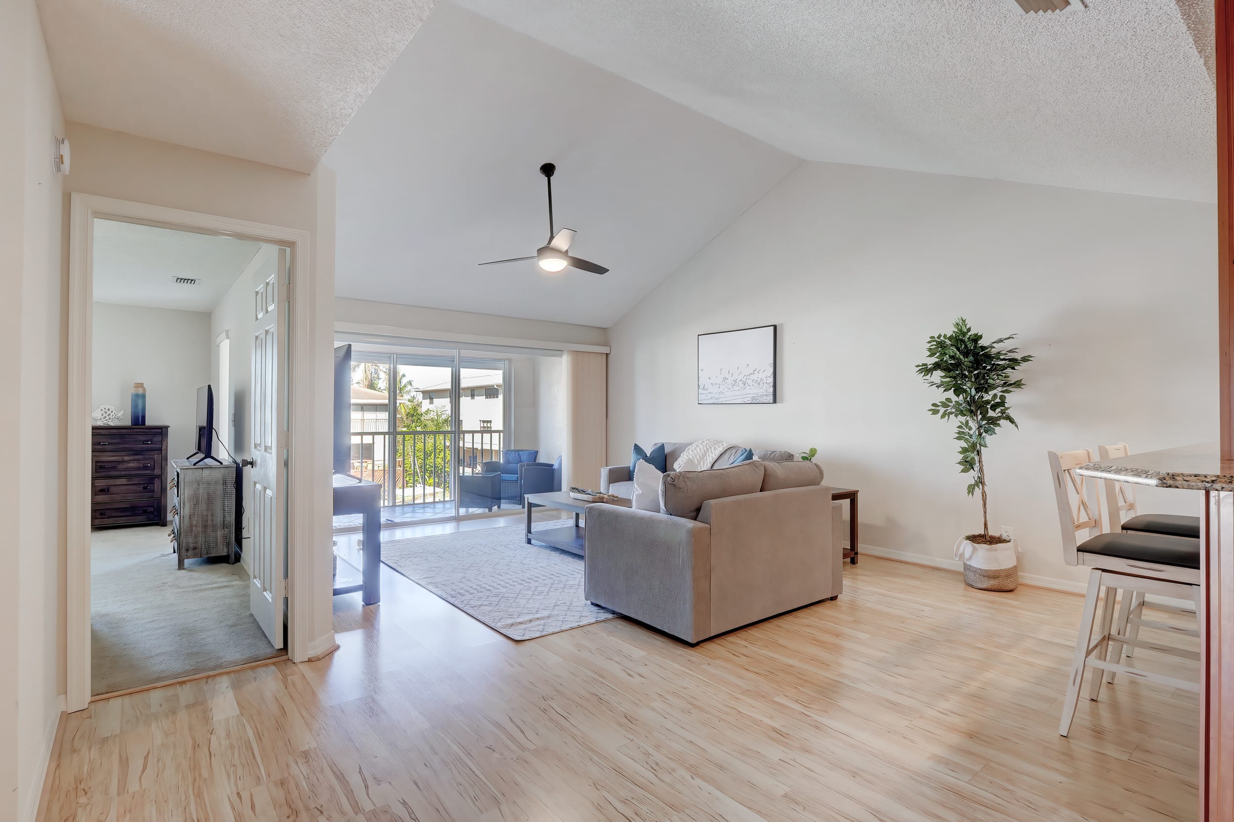 A 2 Waterfront Condo Near Naples Bay Beaches | Photo 15