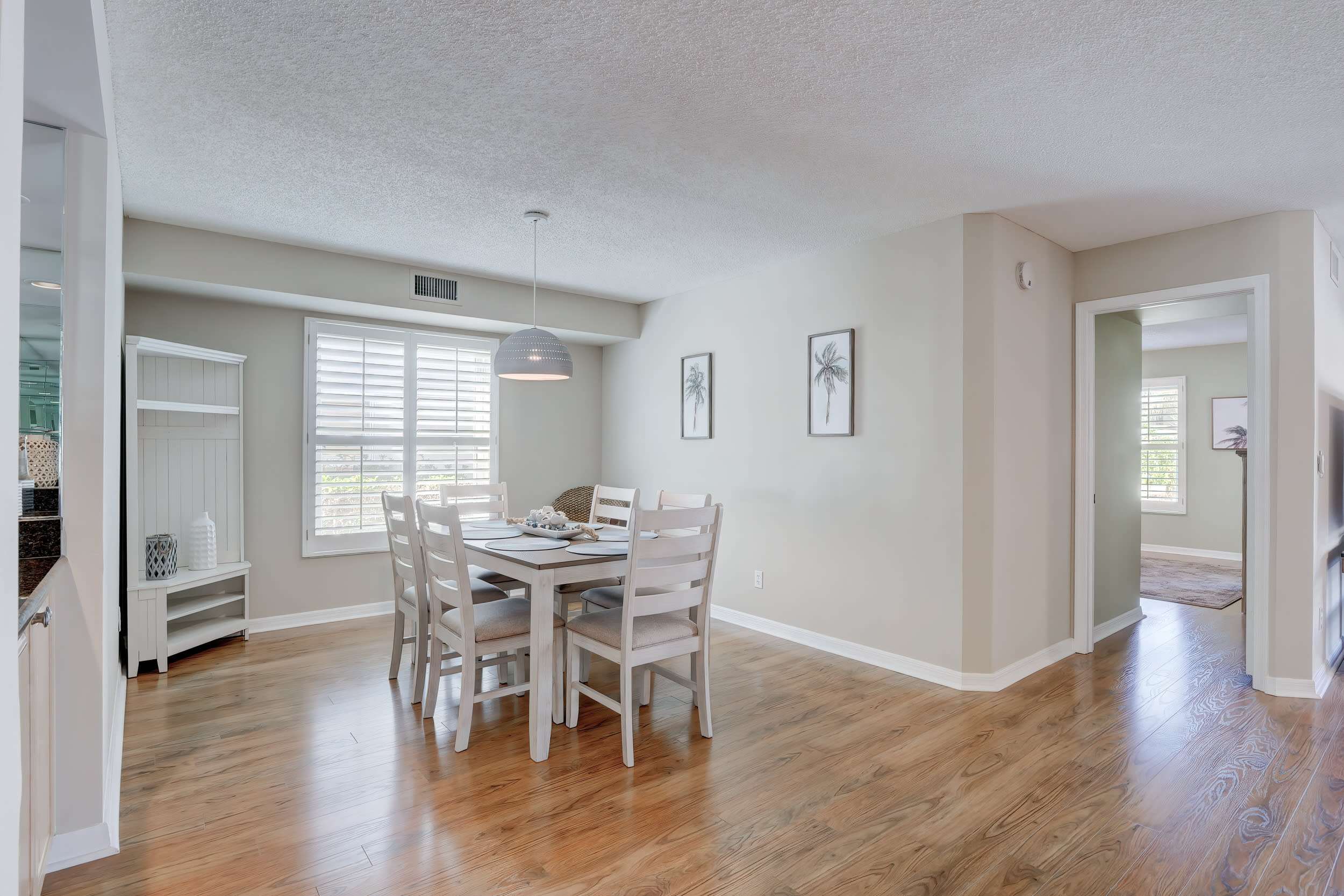 A 1 Waterfront Condo Near Naples Bay Beaches 11