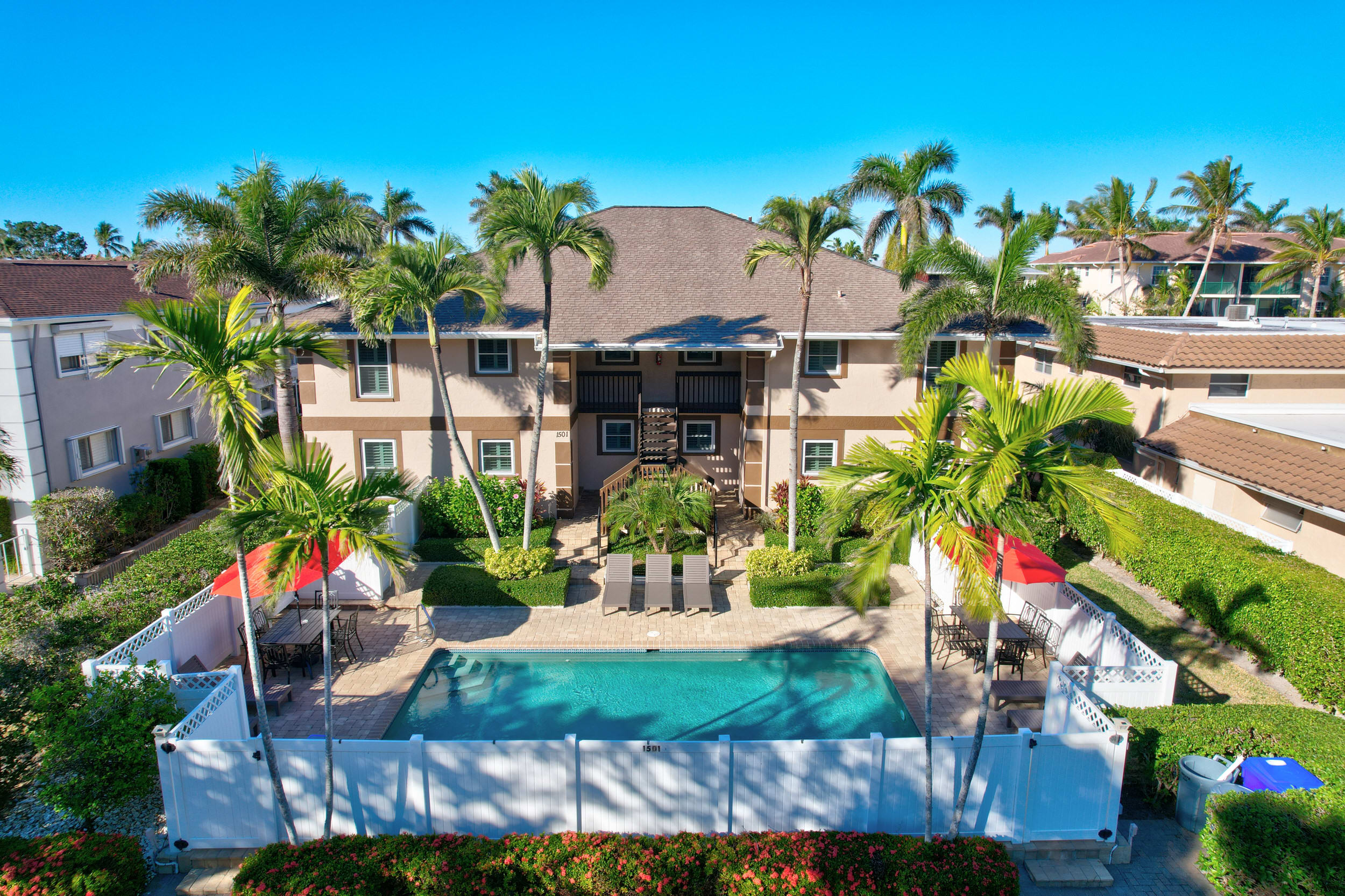 B 2 Waterfront Condo Near Naples Bay Beaches | Photo 28