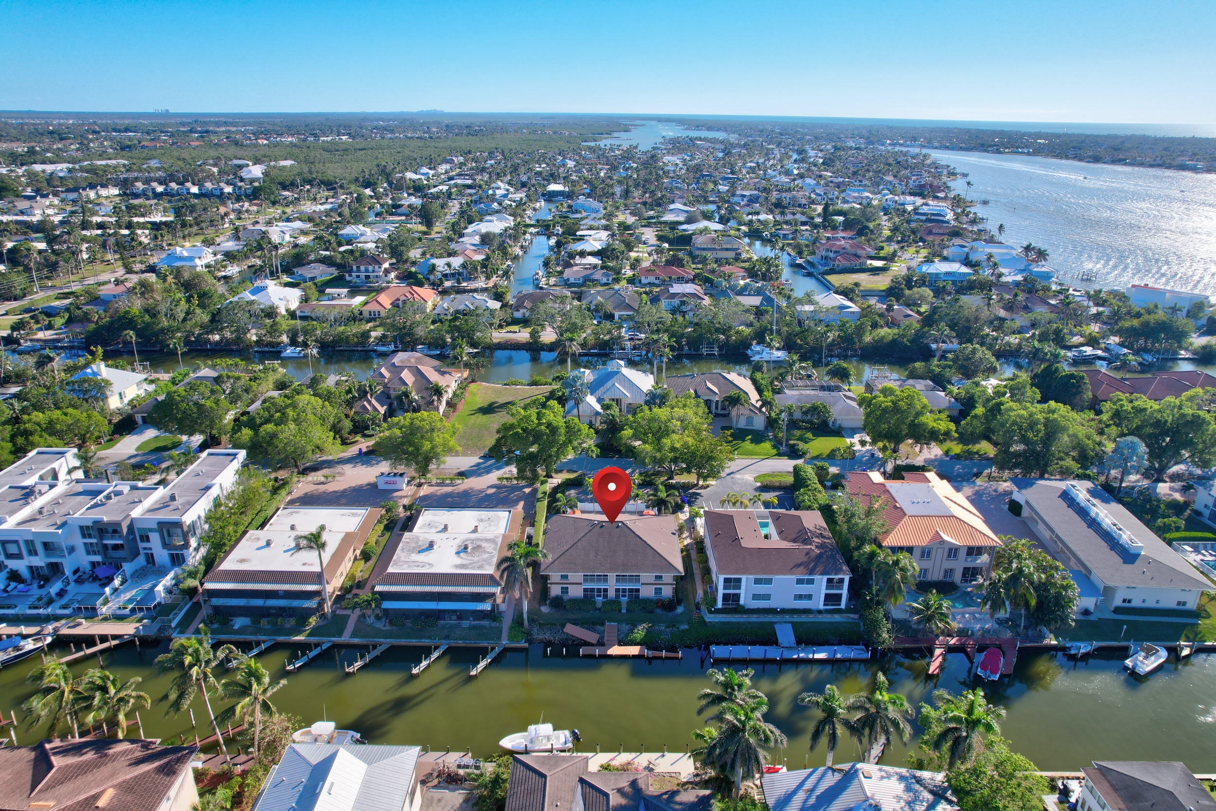 A 2 Waterfront Condo Near Naples Bay Beaches | Photo 38