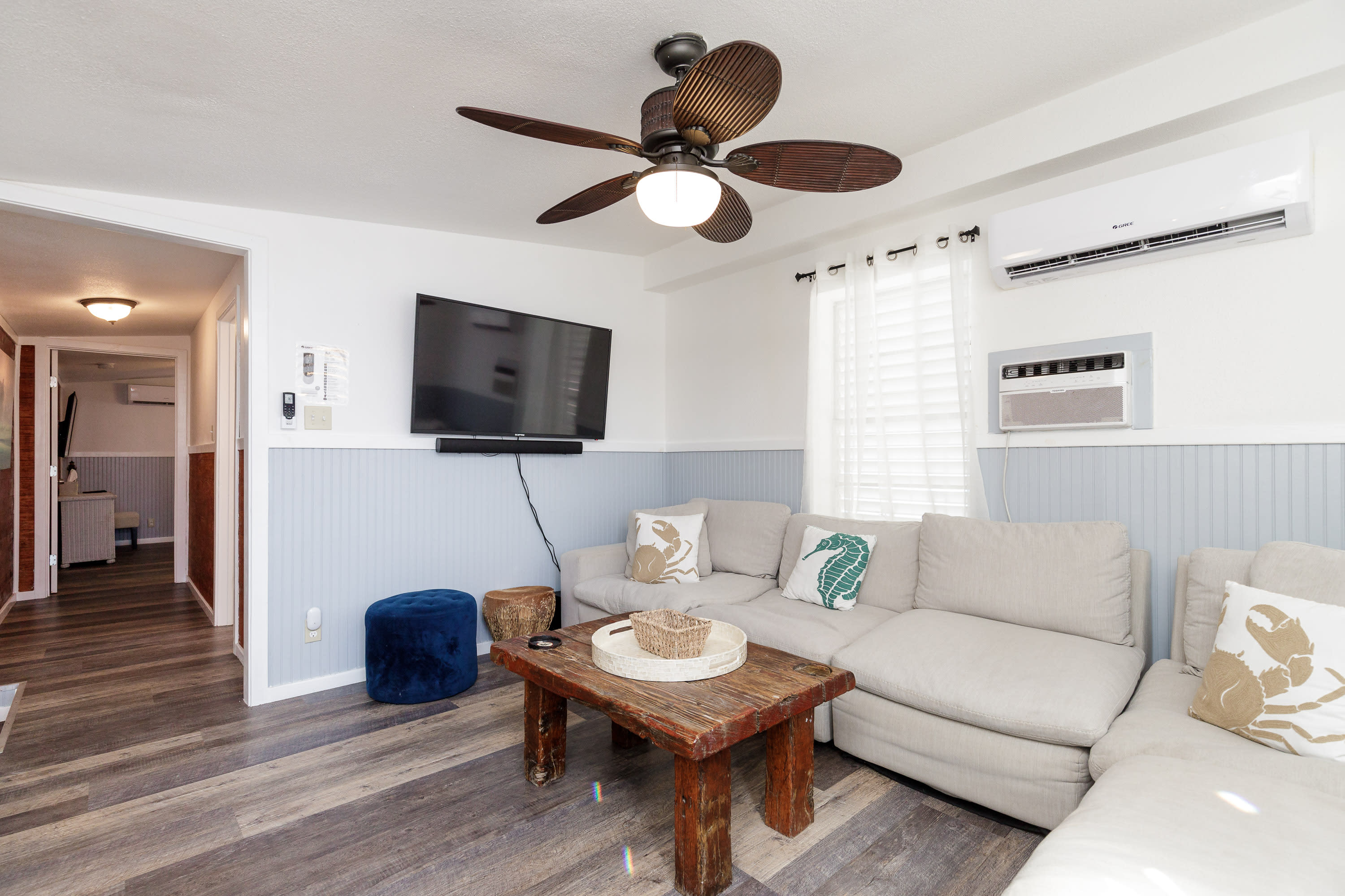 Blue Ivy 3BR in the Heart of Downtown Port A