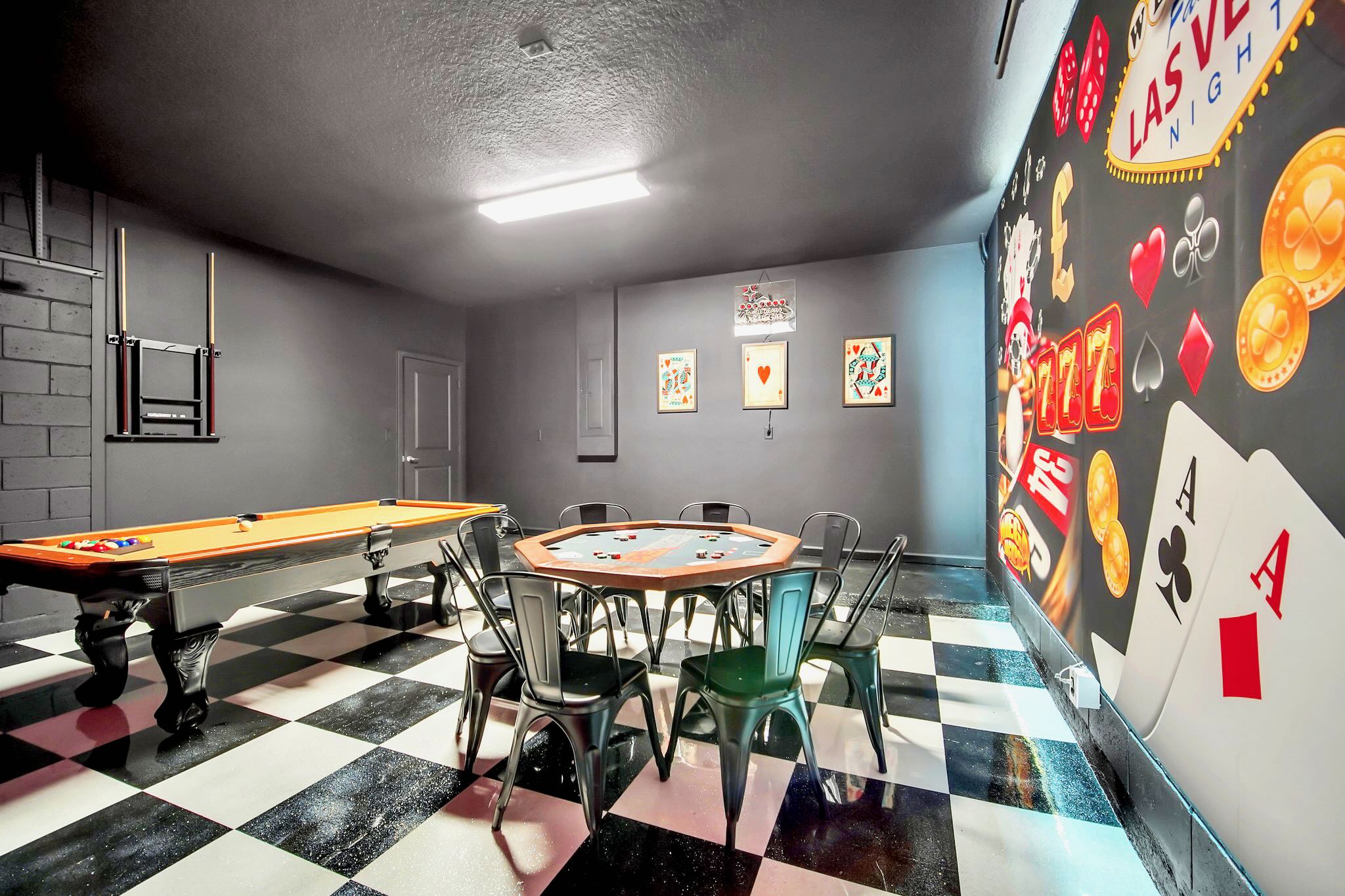 Private Games Room with Pool Table