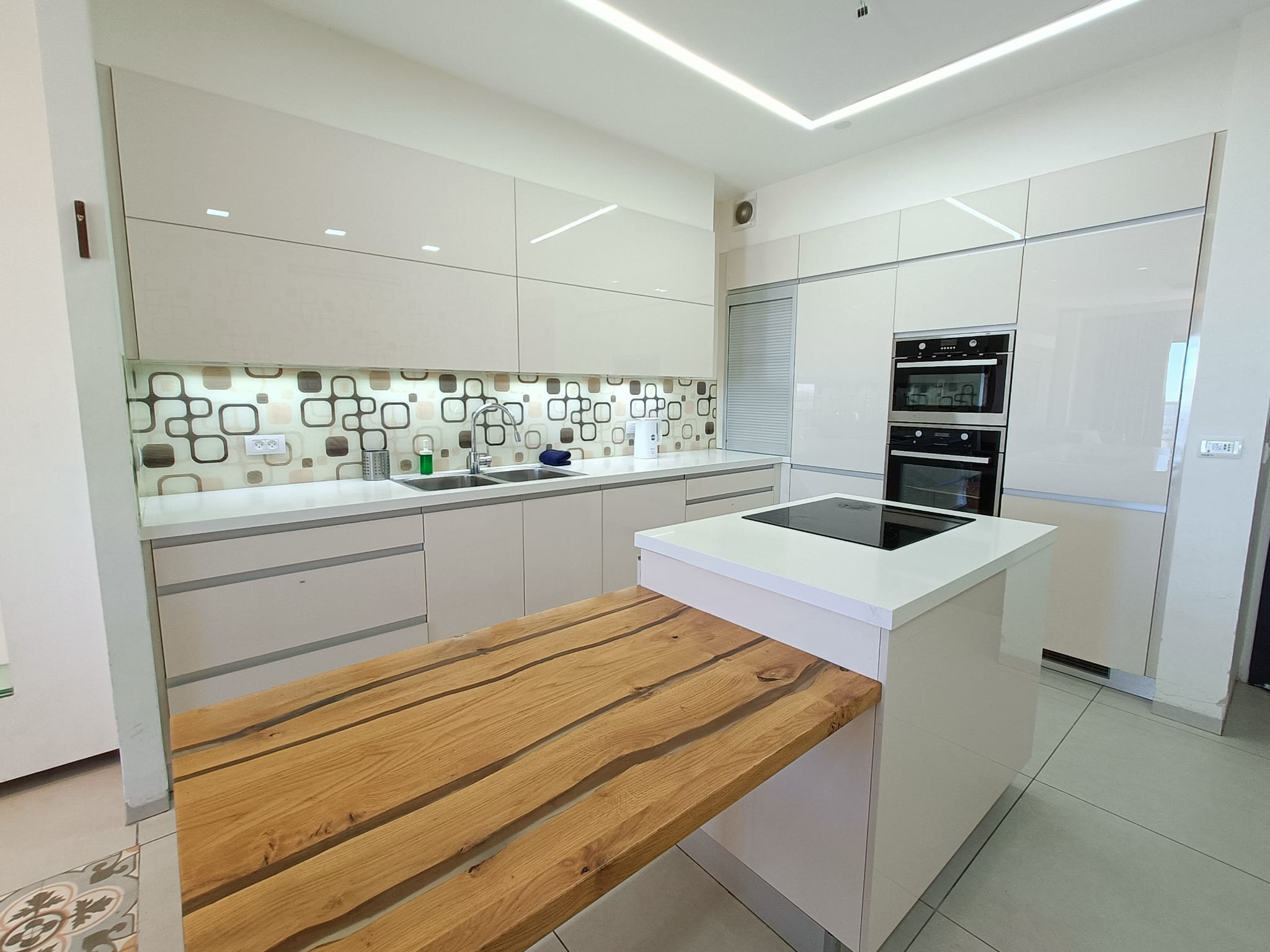 Spacious 2 BDR/2BR with Parking & Temple Mount view in the city center photo 34