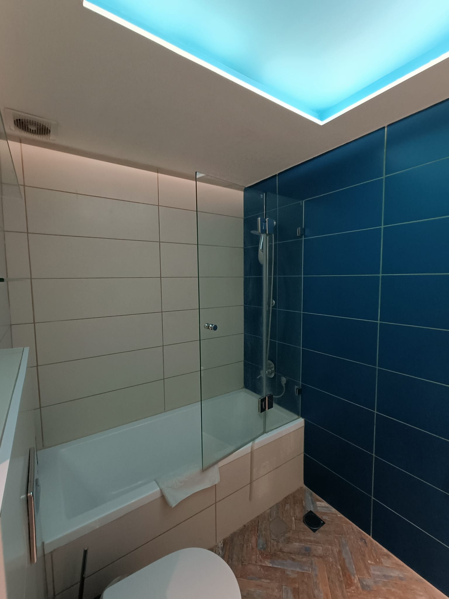 Spacious 2 BDR/2BR with Parking & Temple Mount view in the city center photo 41