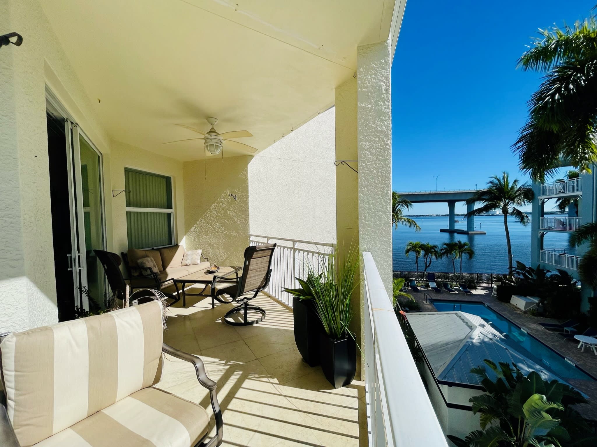Walking Distance to Downtown Stuart | Sunrise to Sunsets Views! - Photo 1