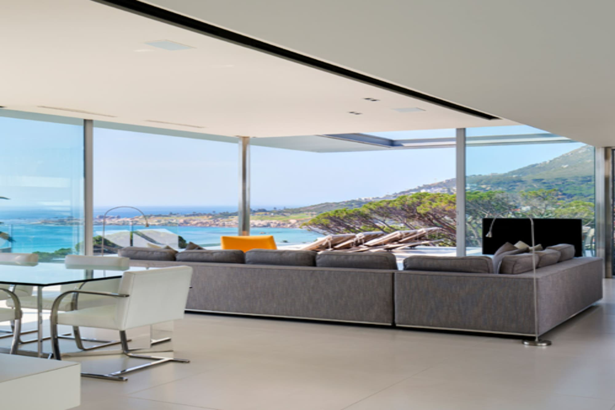 A Villa Masterpiece of Modern Design Bond House | Photo 3