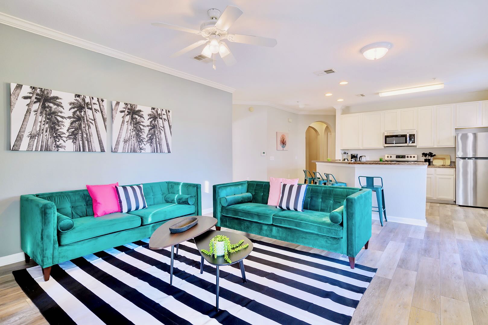 Bright Living Room Featuring Modern Decor And Comfortable Seating For Relaxation