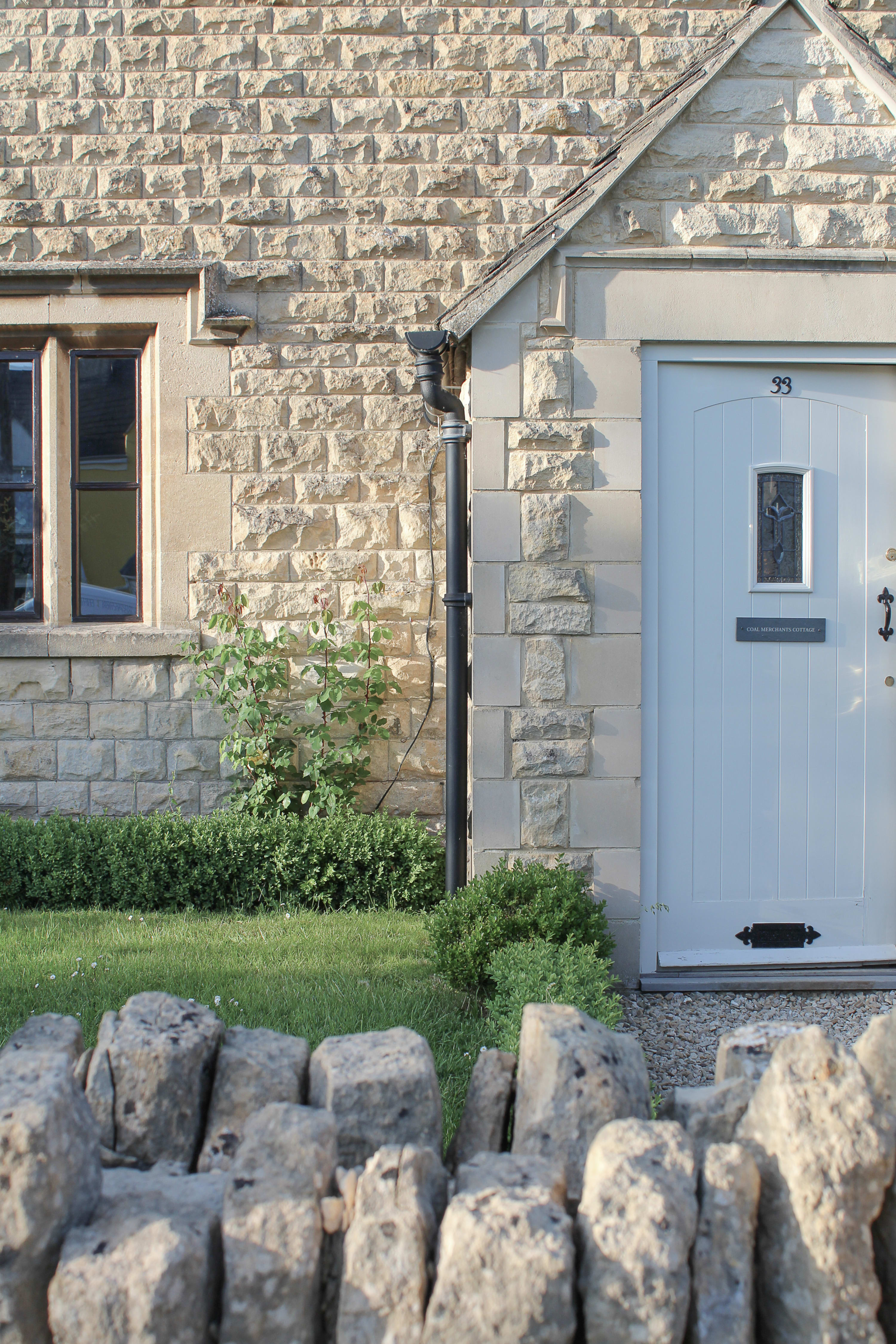 Charming 4-Bed Cottage | Gym + EV | Cotswold Stay — Cheltenham, England — vacation rental
