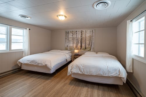 Star Gate Room 15 Indian River, MI — Indian River, MI — vacation rental