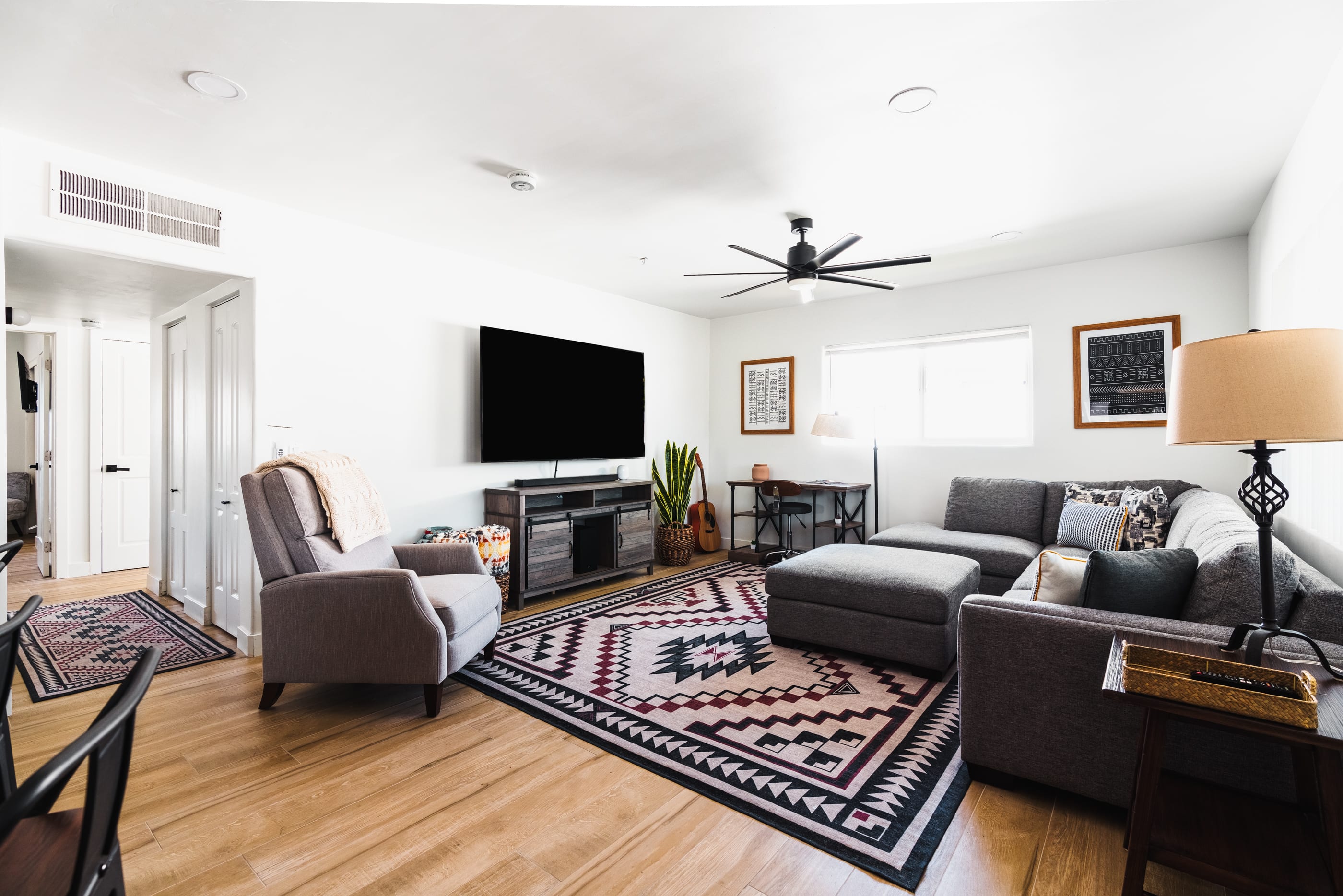Spacious living room with Smart TV