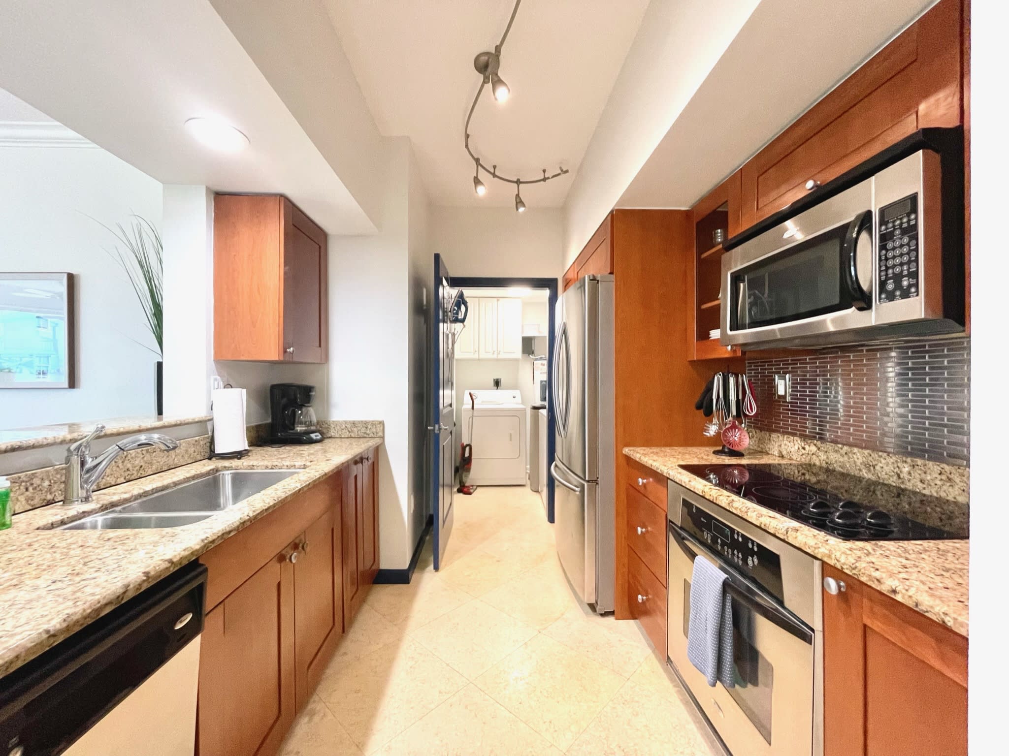 Walking Distance to Downtown Stuart | Sunrise to Sunsets Views! - Photo 10