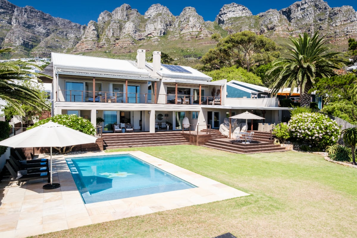 Incredible Family Villa in Camps Bay with Private Pool and Large Garden Riomar | Photo 2