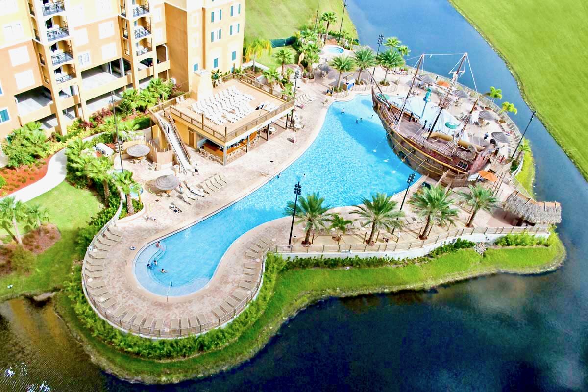 2BR Condo Pool Hot Tub Pirate Ship View