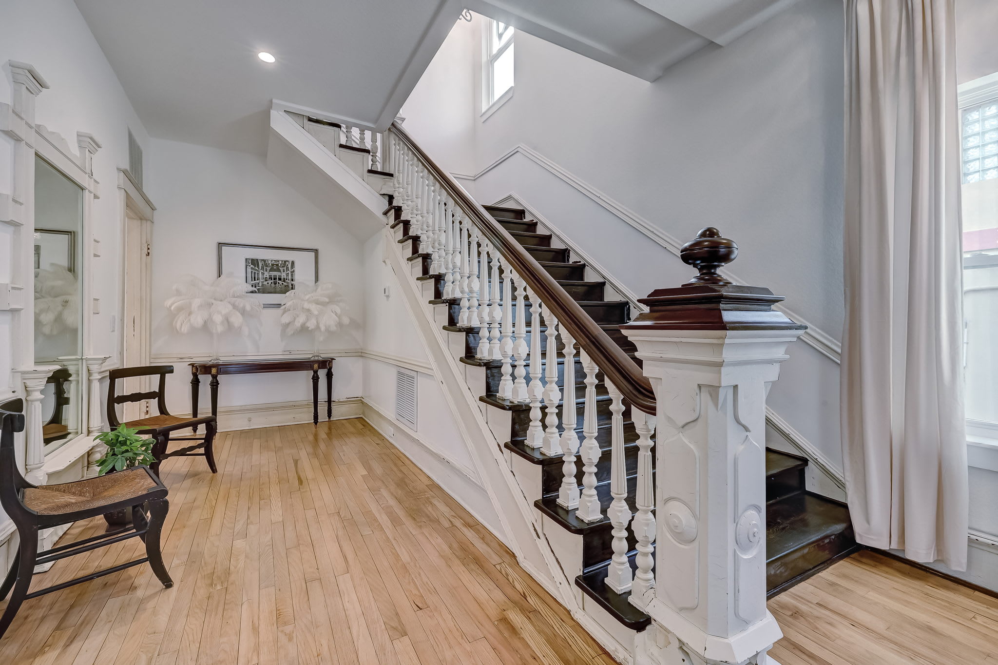 The Gatsby Mansion/Heated Pool/Heart of Town — photo 16