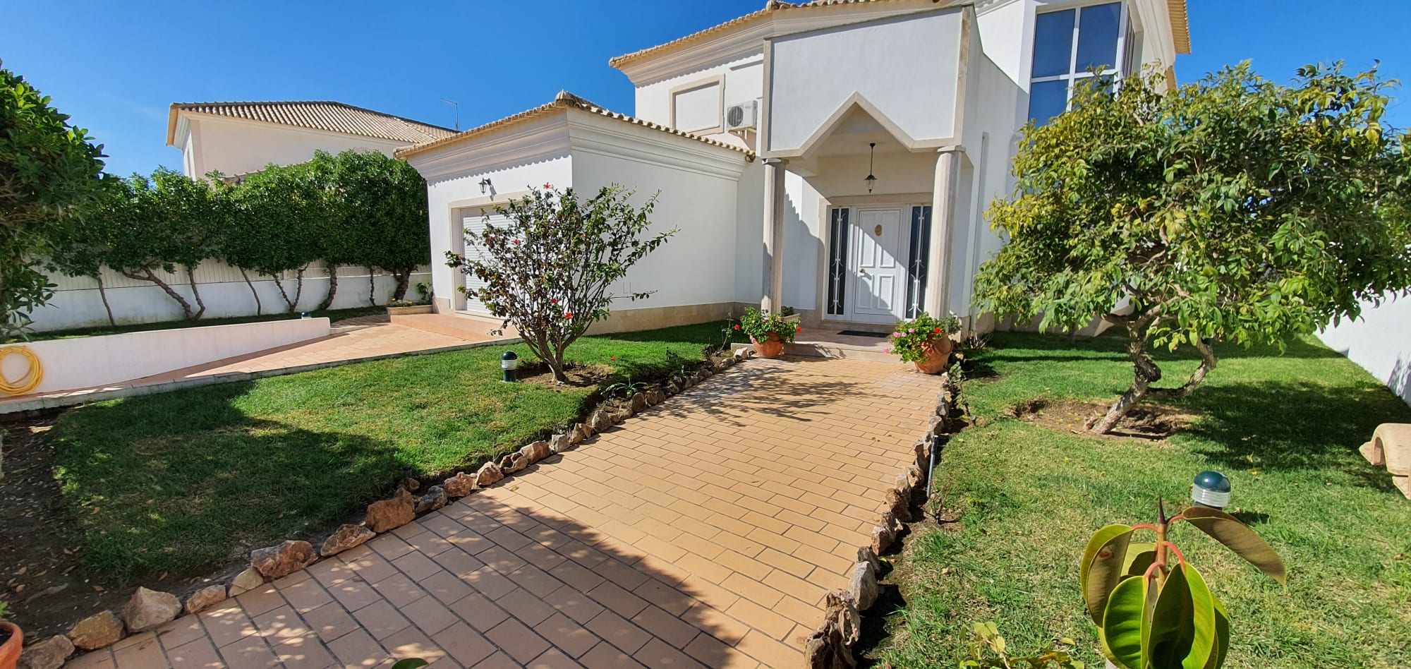 Villa Tenza