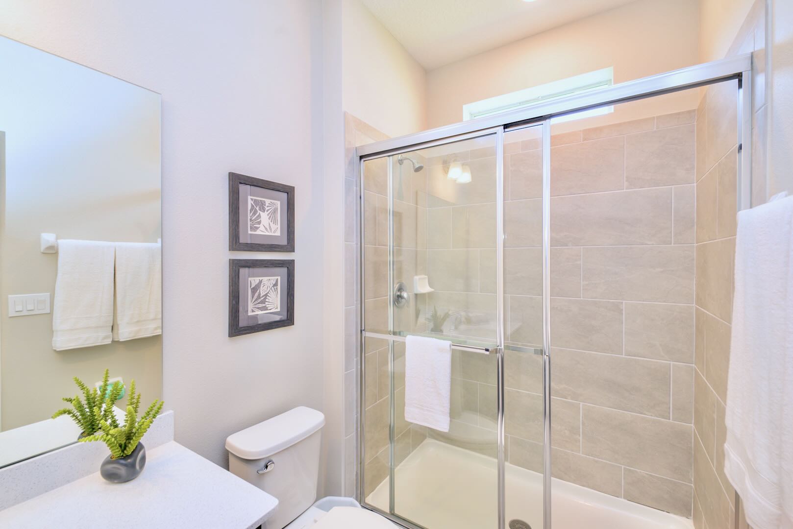 King Bedroom Ensuite