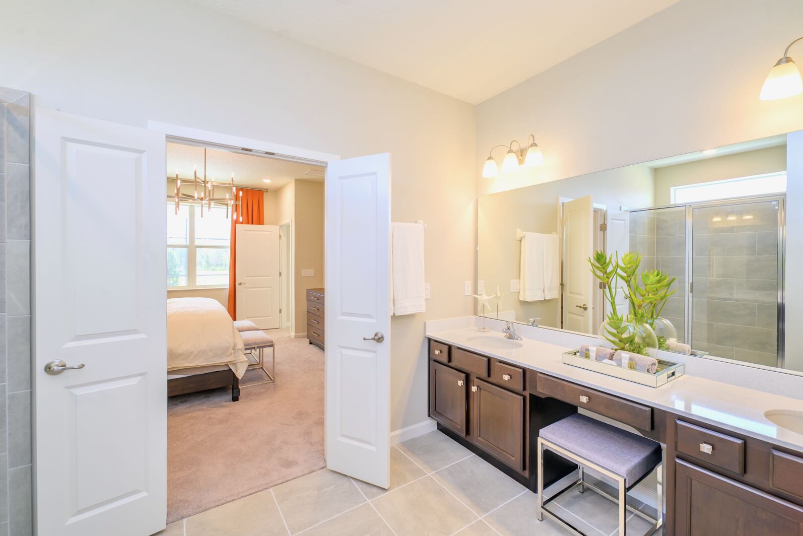 King Bedroom Ensuite Bathroom