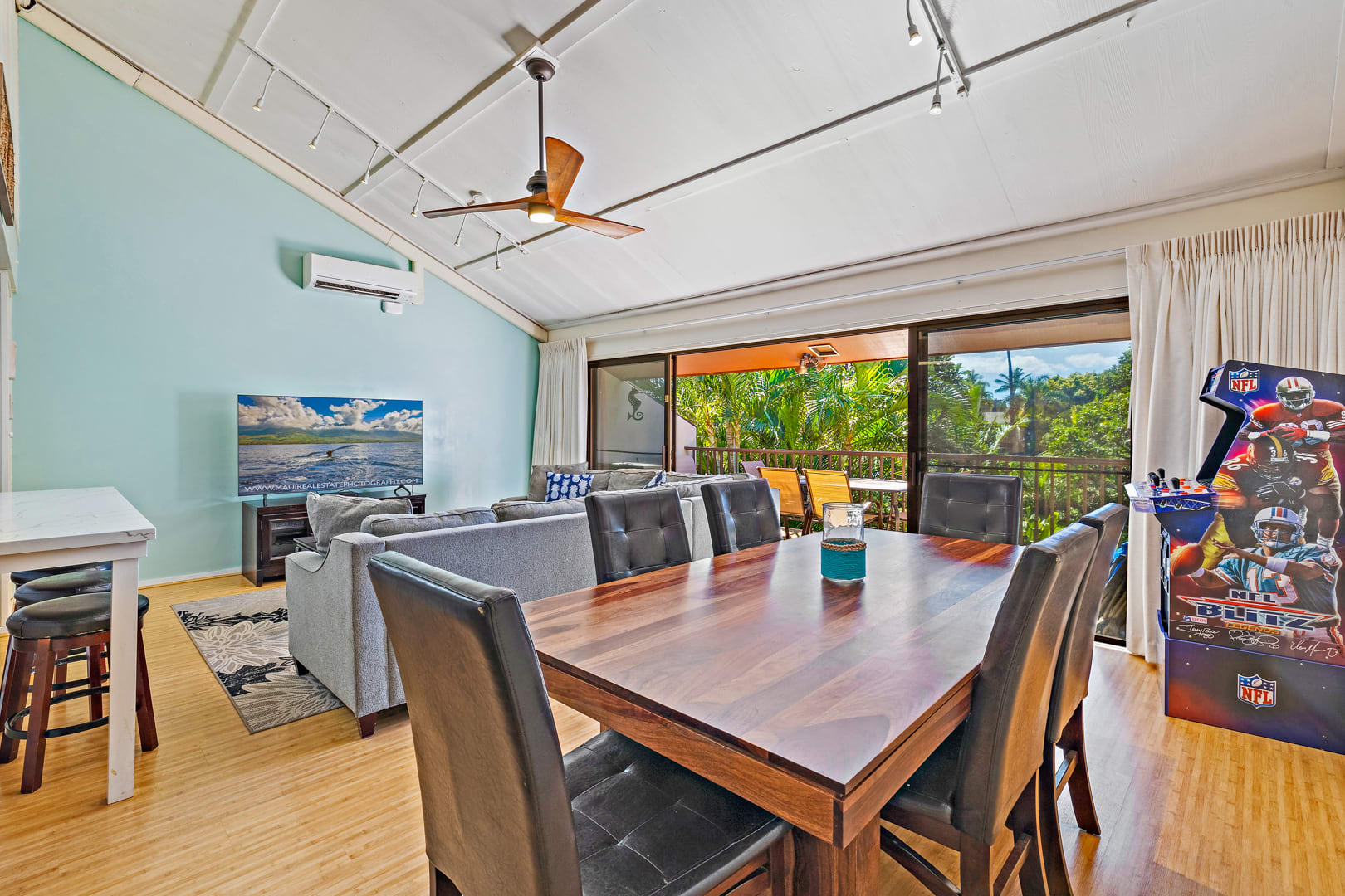 KOA Resort 1H. 3 Bedroom Deluxe Remodel. Steps to the Pool, and Walk to the Beach! — Kihei, HI — vacation rental