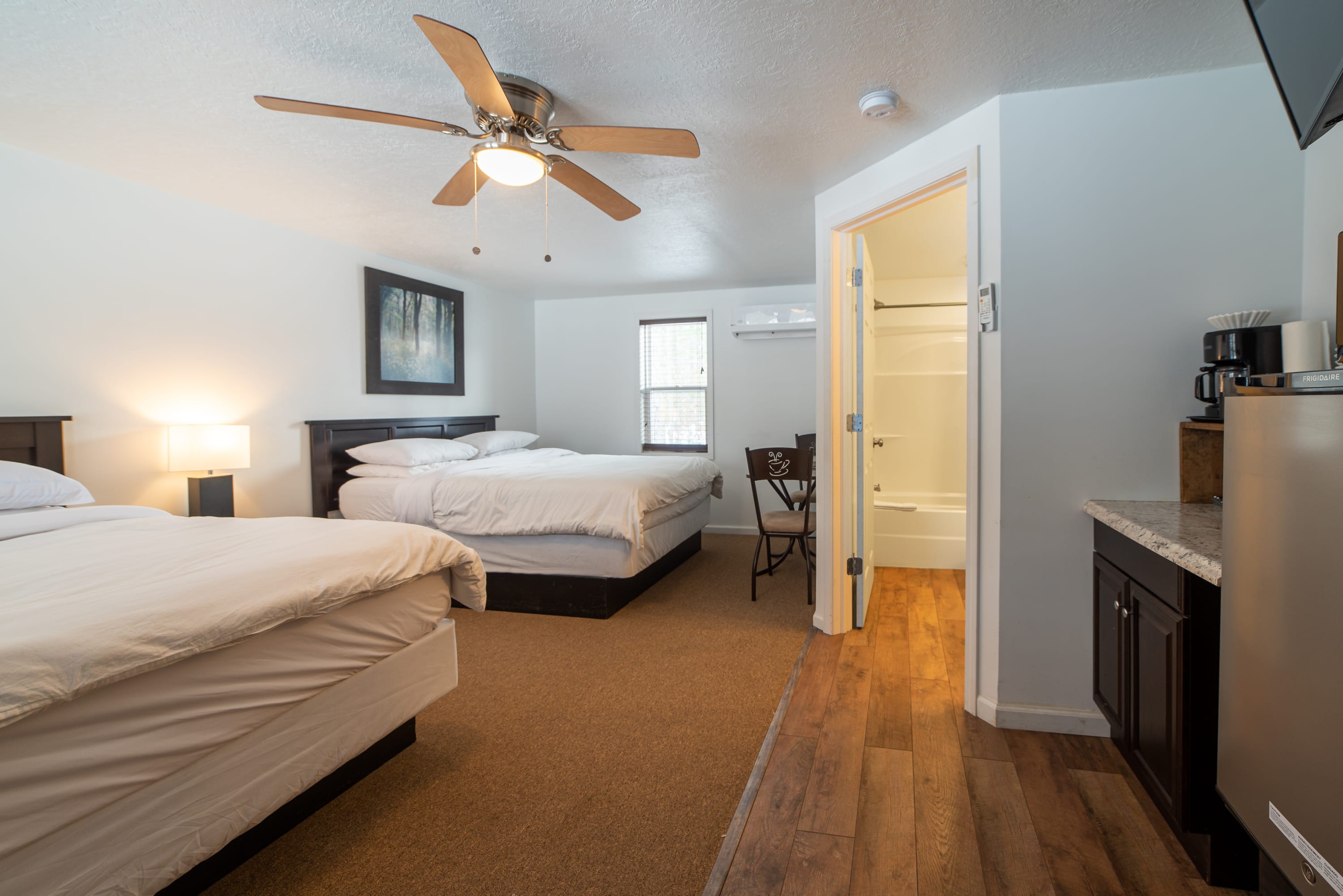 Room 2 at Inland Lakes Motel, Indian River, MI — Indian River, MI — vacation rental