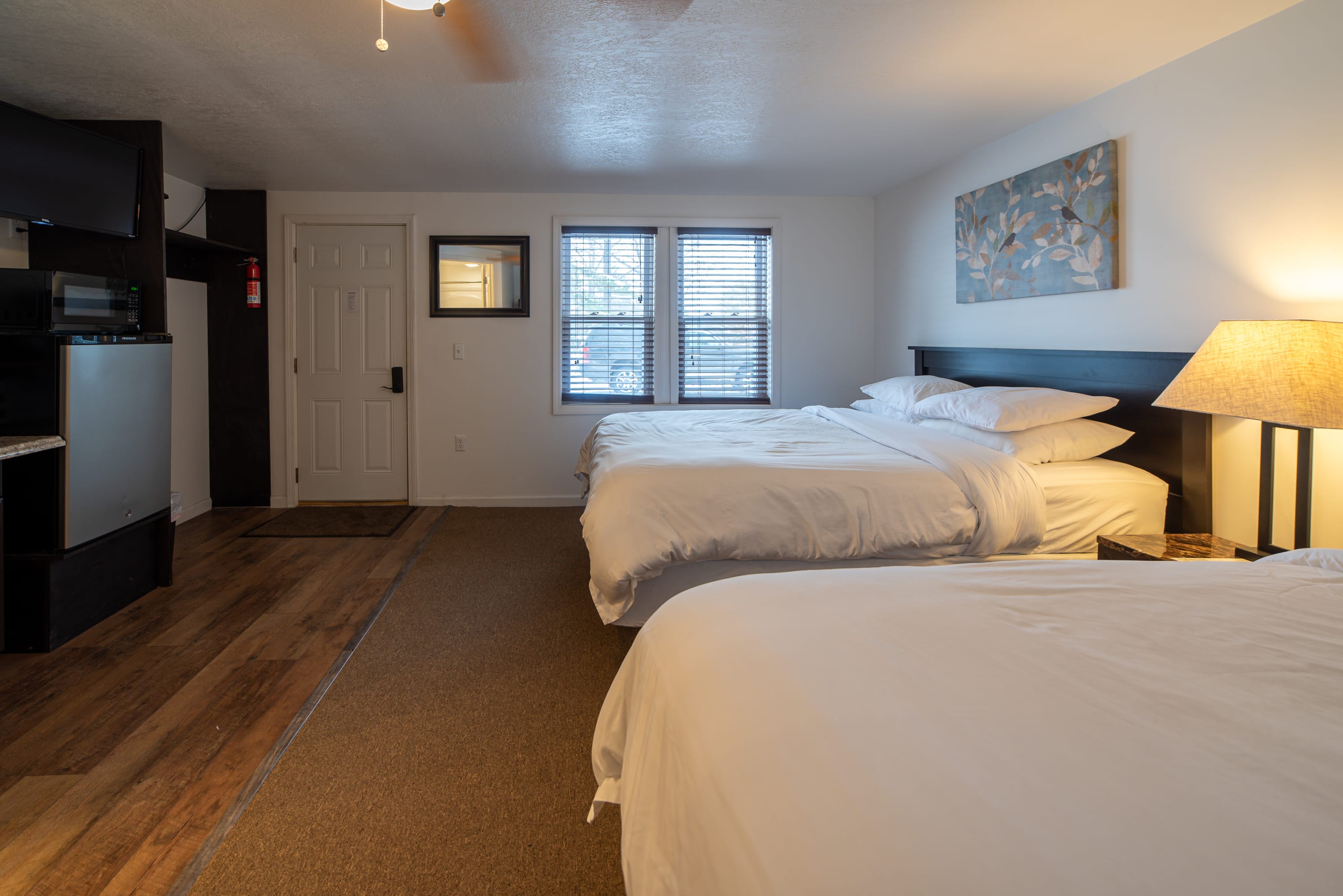Room 4 at Inland Lakes Motel, Indian River, MI — Indian River, MI — vacation rental