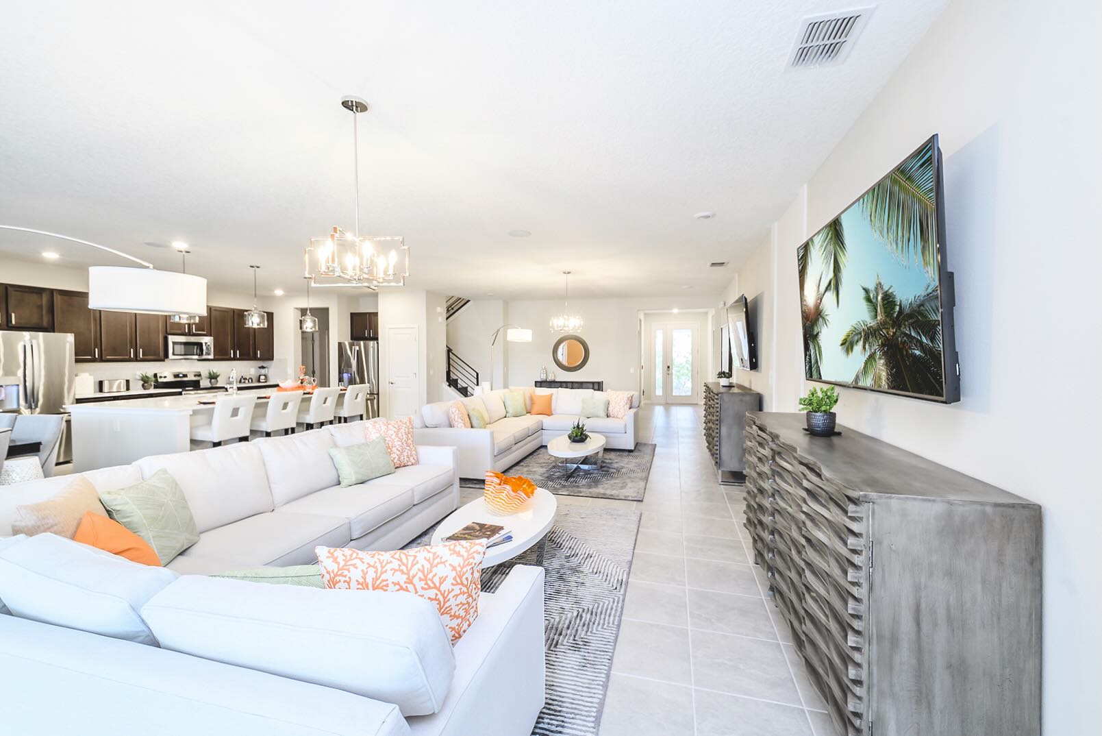 Plenty of Comfortable Space for Everyone!