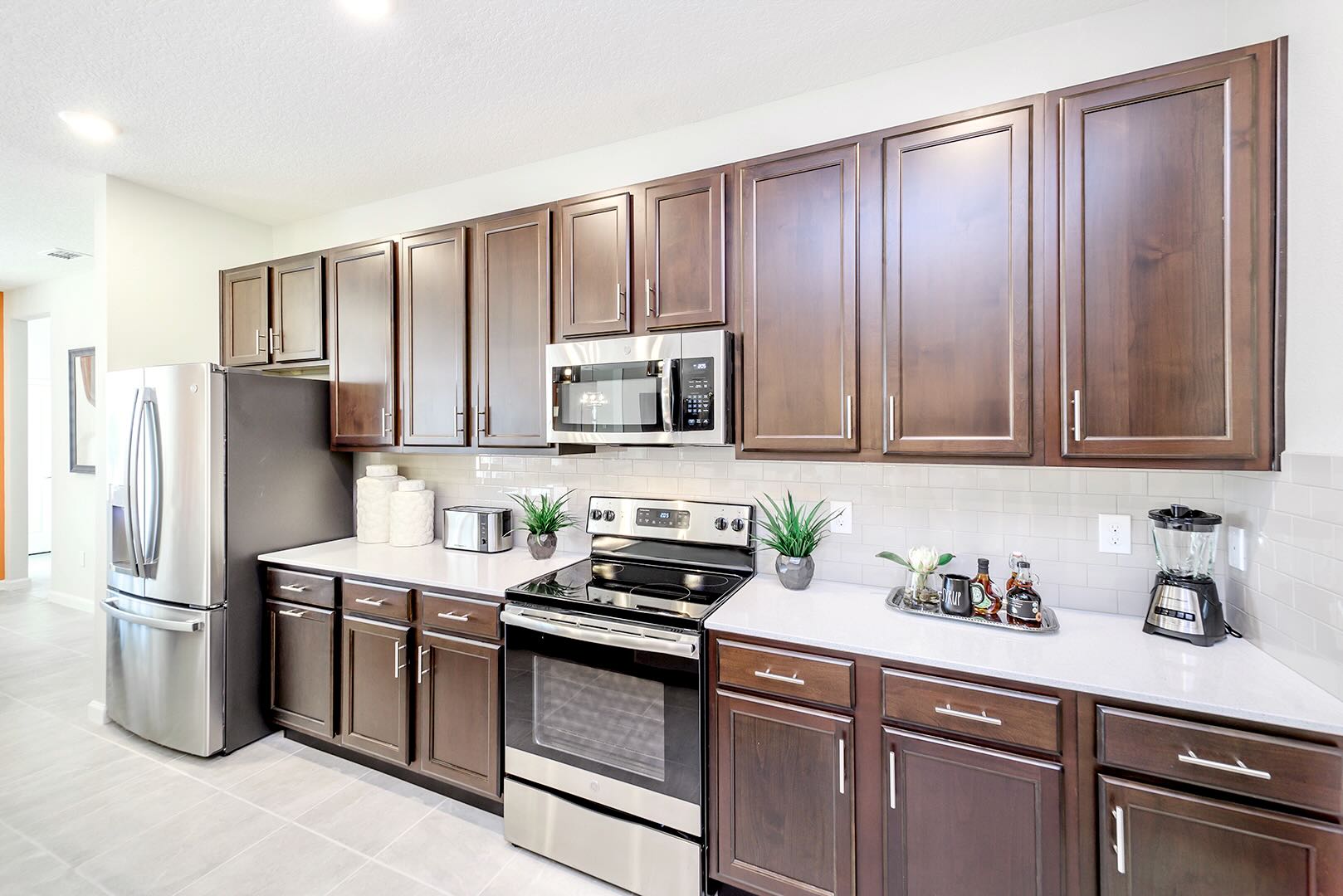 Fully Equipped Kitchen with High End Appliances