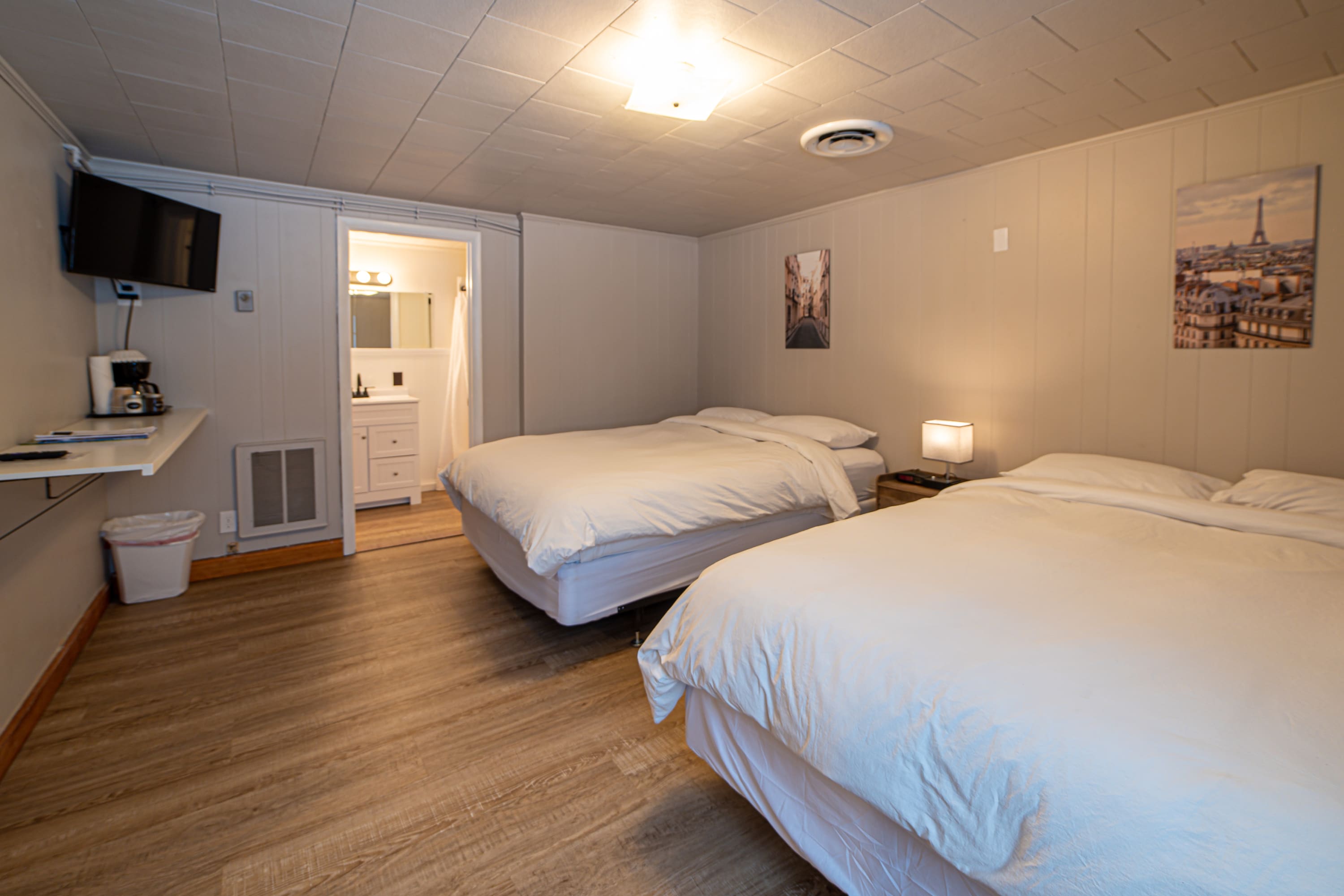 Star Gate Room 14 Indian River, MI — Indian River, MI — vacation rental