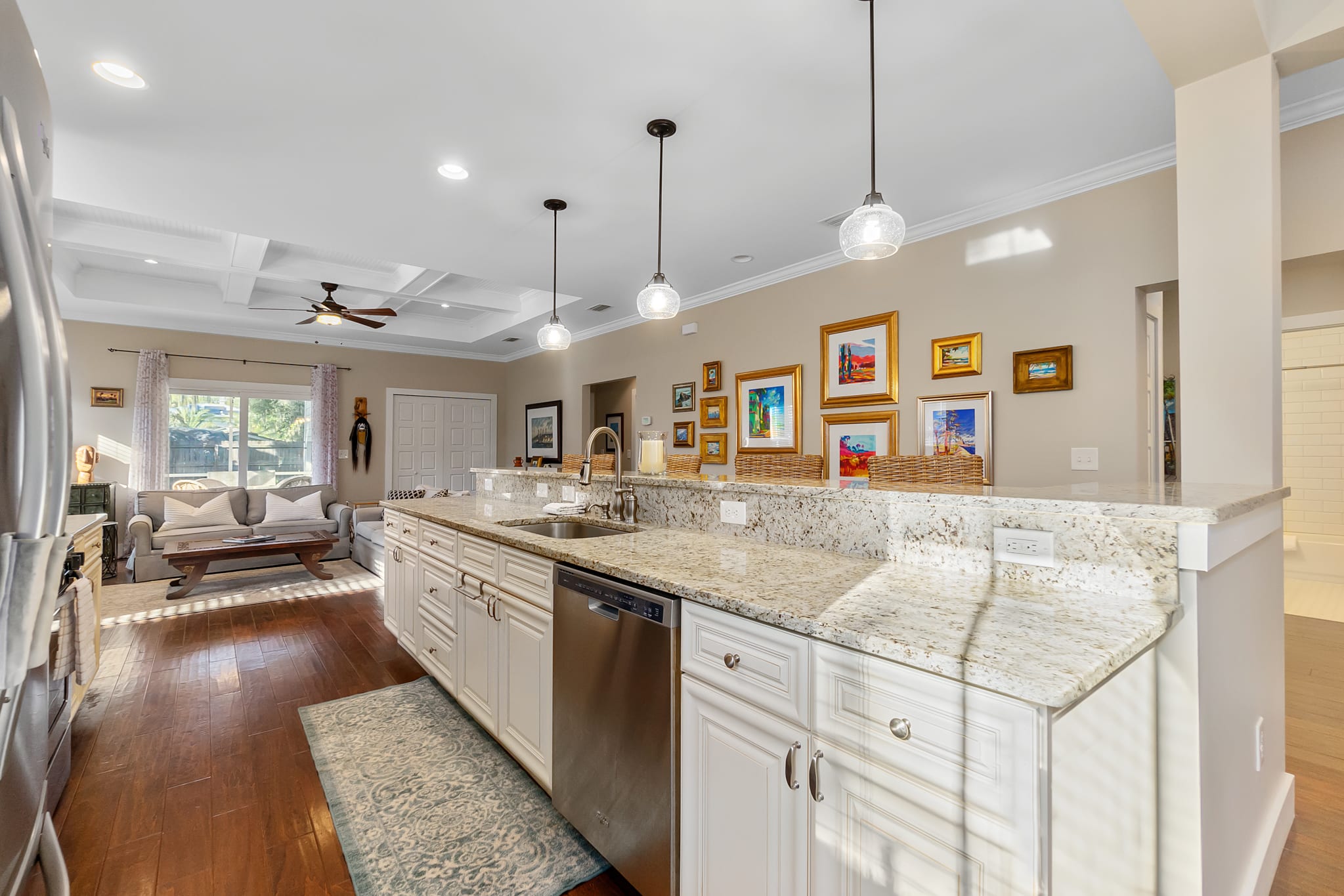 Fullerwood Delight- Mins to Beach and Downtown — photo 16