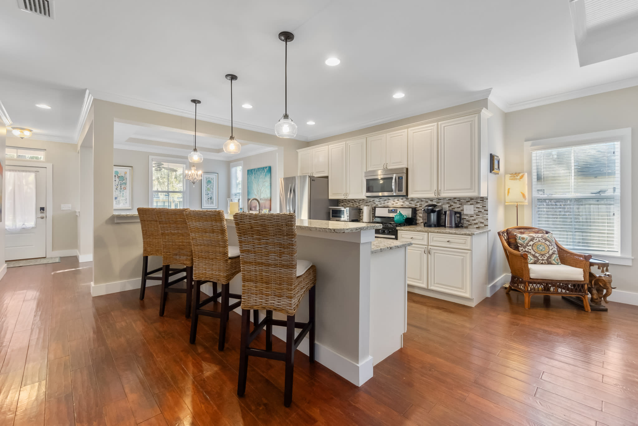 Fullerwood Delight- Mins to Beach and Downtown — photo 18