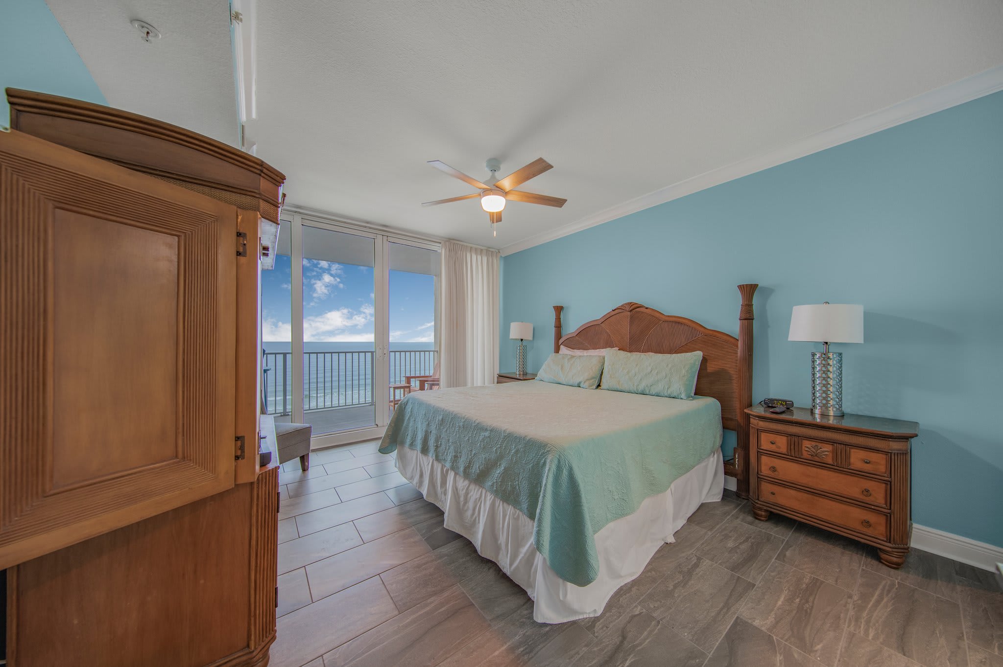 Beachfront condo in the heart of Gulf Shores | Photo 2