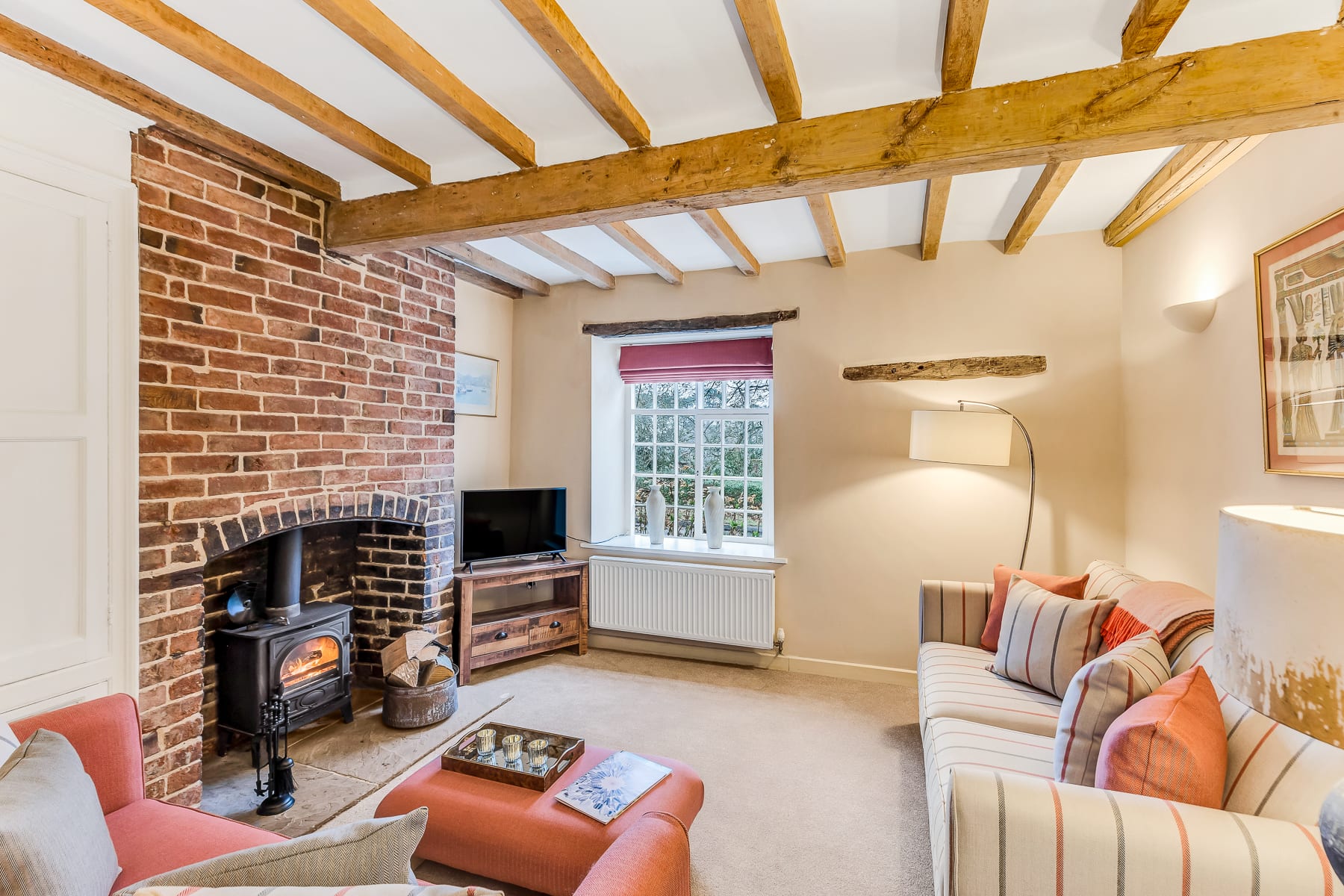 Brand Hill Cottage with Hot Tub — Woodhouse Eaves, England — vacation rental