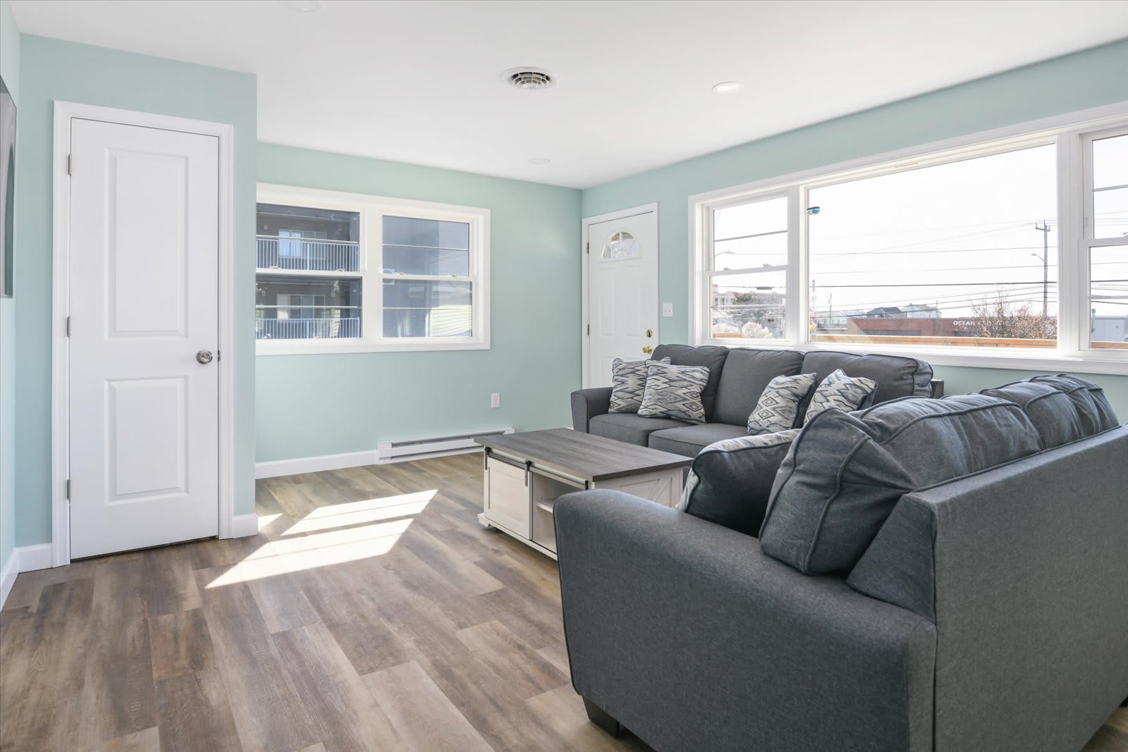 Nicely Renovated Three Bedroom Oceanside Condo | Photo 3