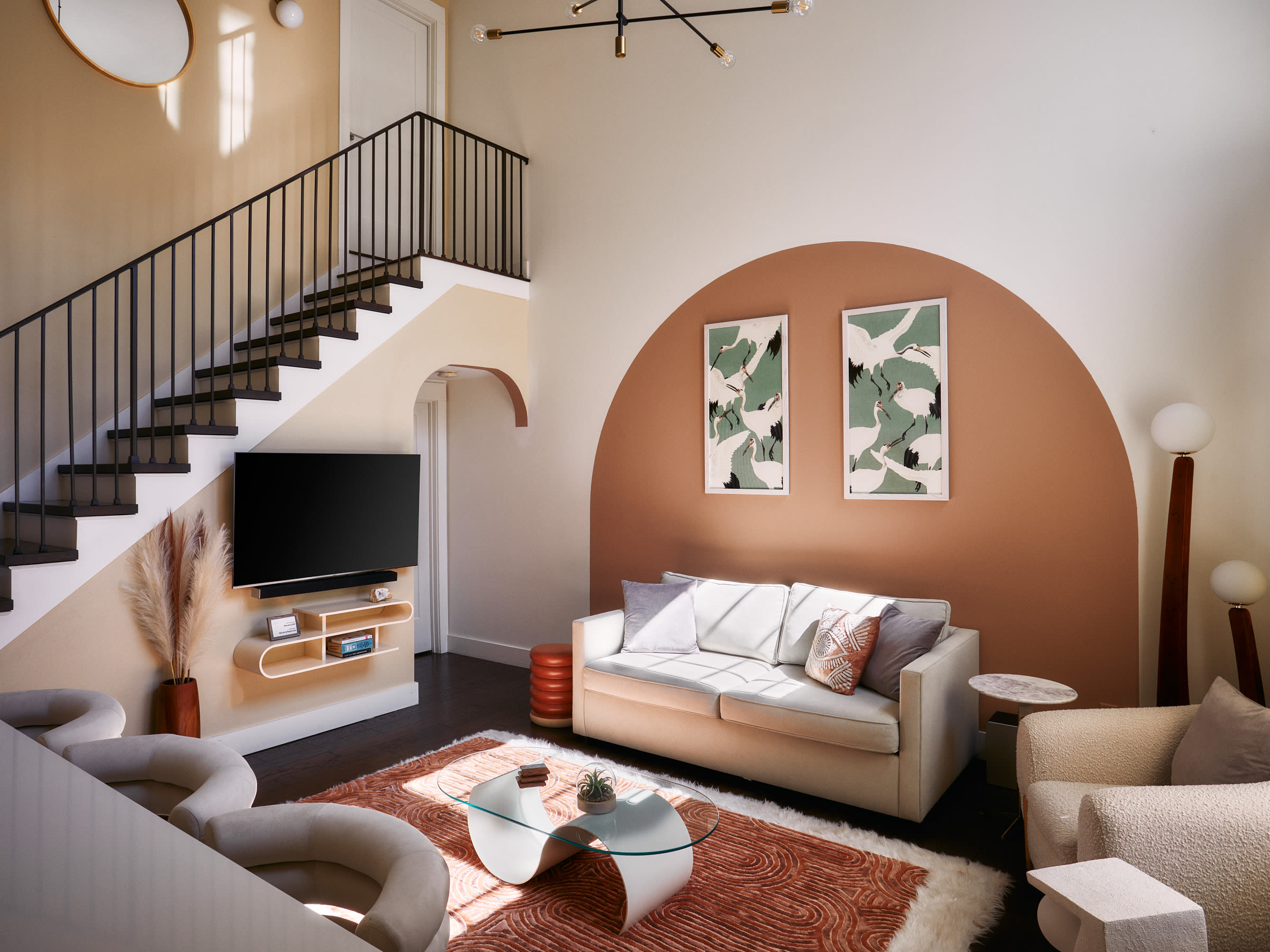 Courtyard Penthouse, Kings Beds & Soaring Ceilings, 1 of 7 Themed Lofts at Cowrite, Find Coffee and Tacos Downstairs, Complimentary Spin Class, Walk to Shopping in 12 South, 10 Minutes to Broadway, Parking, 24 Hr Hospitality — Nashville, TN — vacation rental
