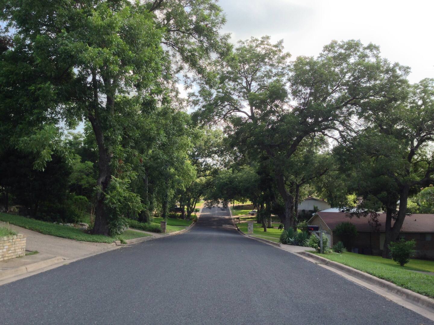 Sun Soaked, Updated Private Home | East Riverside