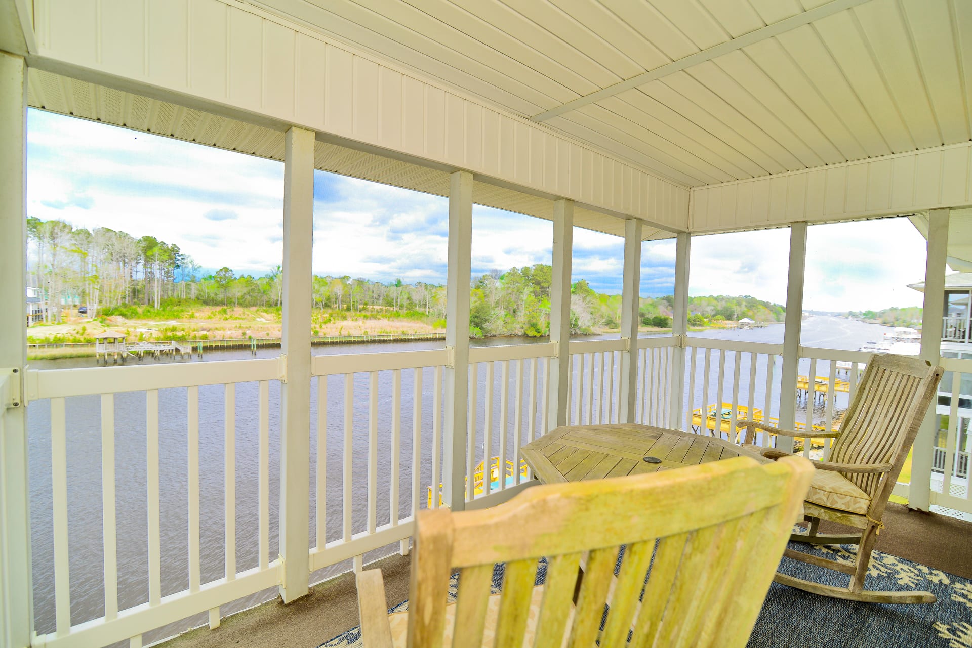 All New Waterway Luxury Panoramic Water Views and Pool
