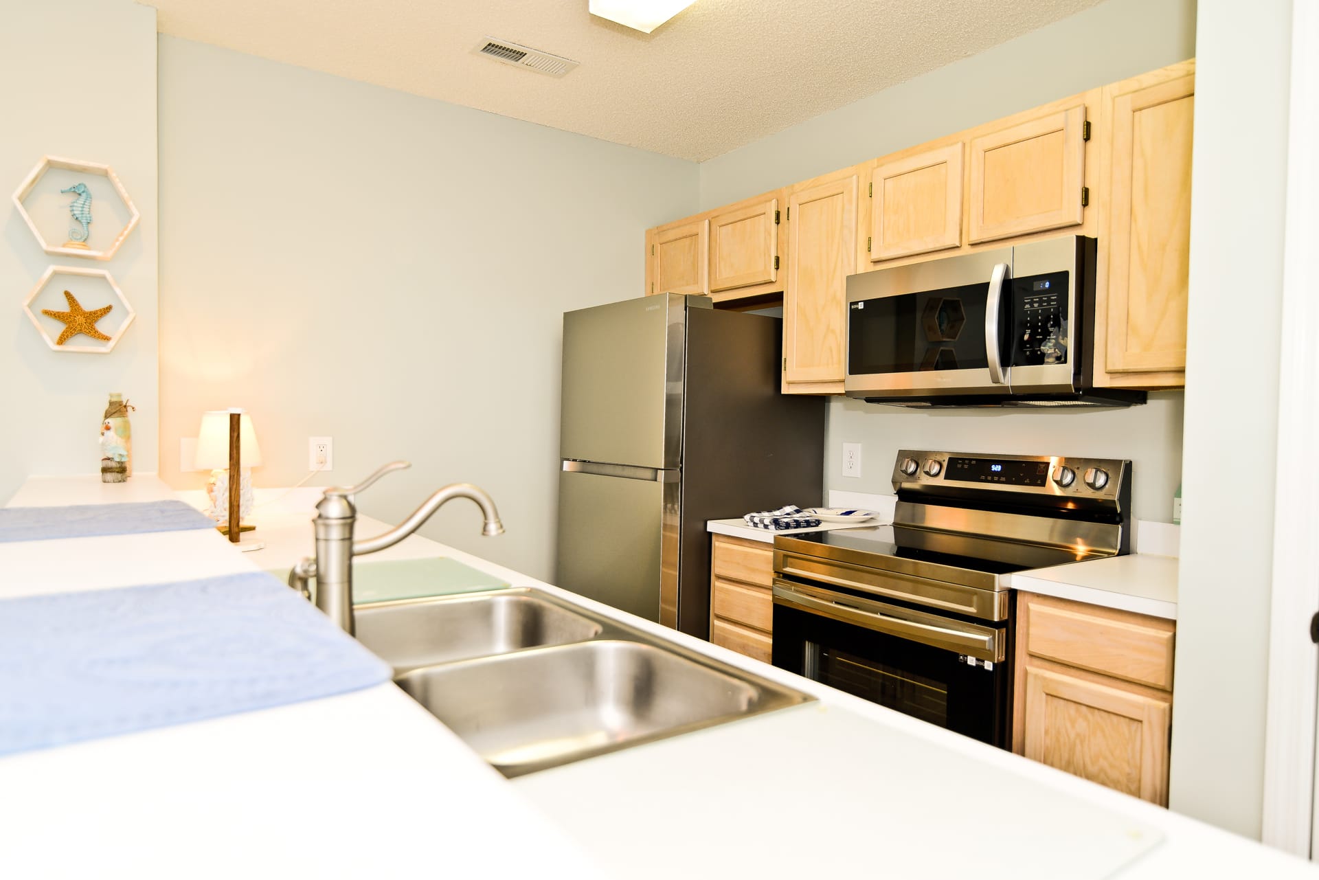 Full Kitchen with Keurig