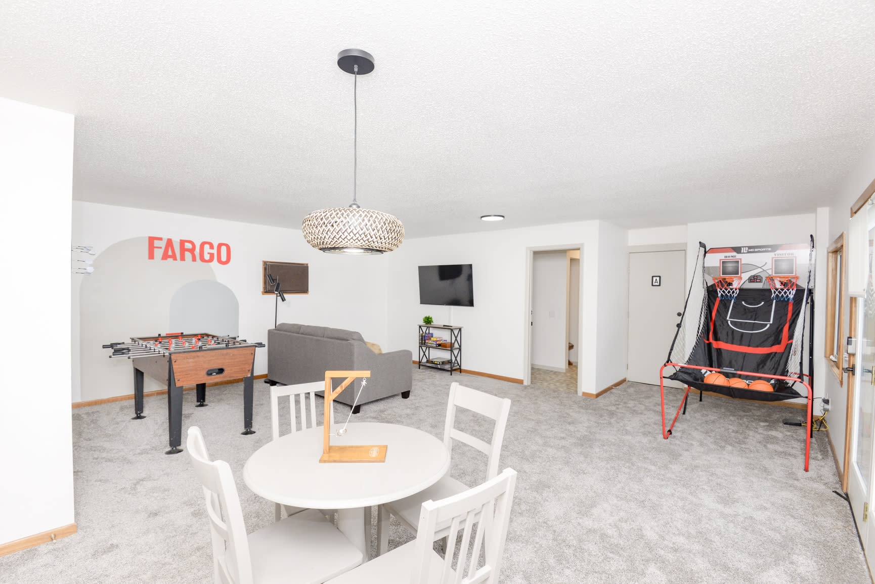 Remodeled Townhome Close to Downtown