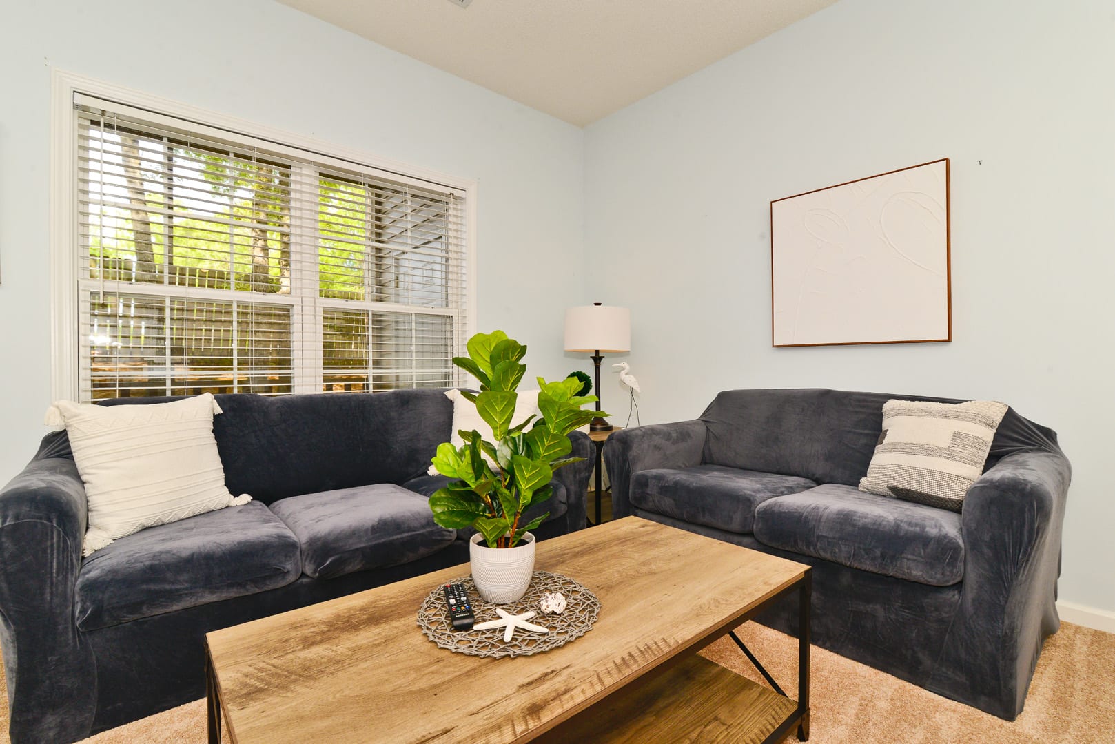 Cherry Grove Villa Close to Beach w Pool