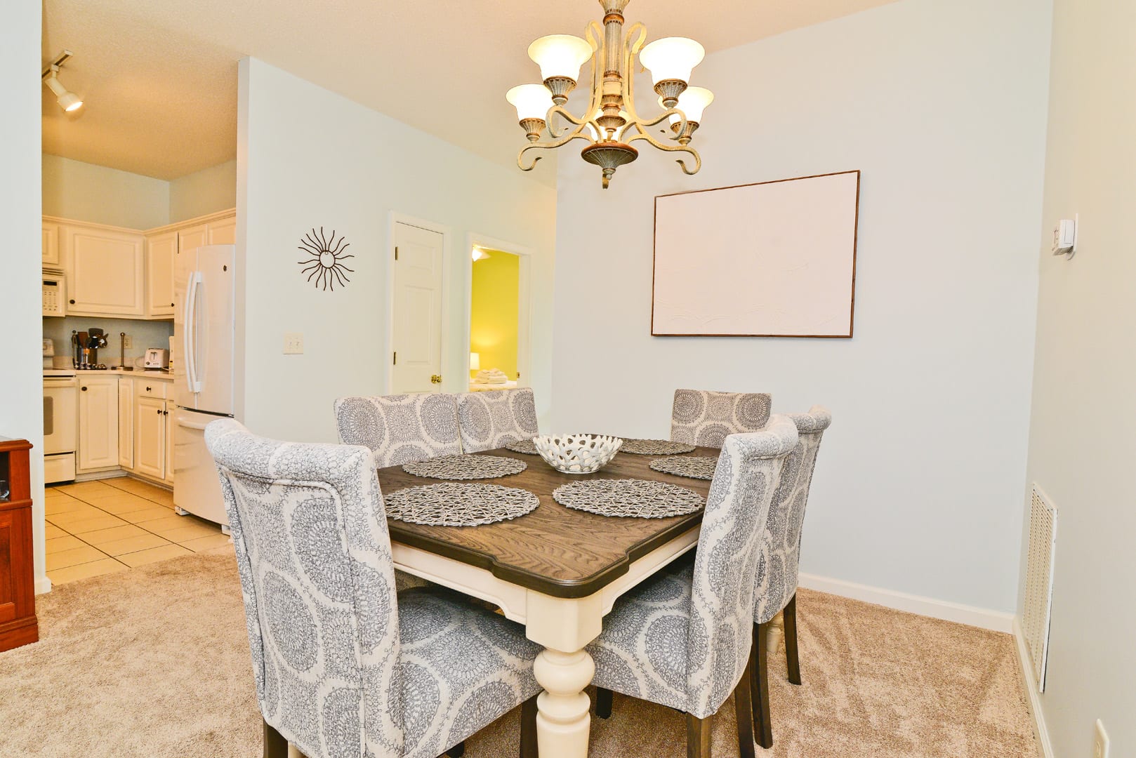 Cherry Grove Villa Close to Beach w Pool