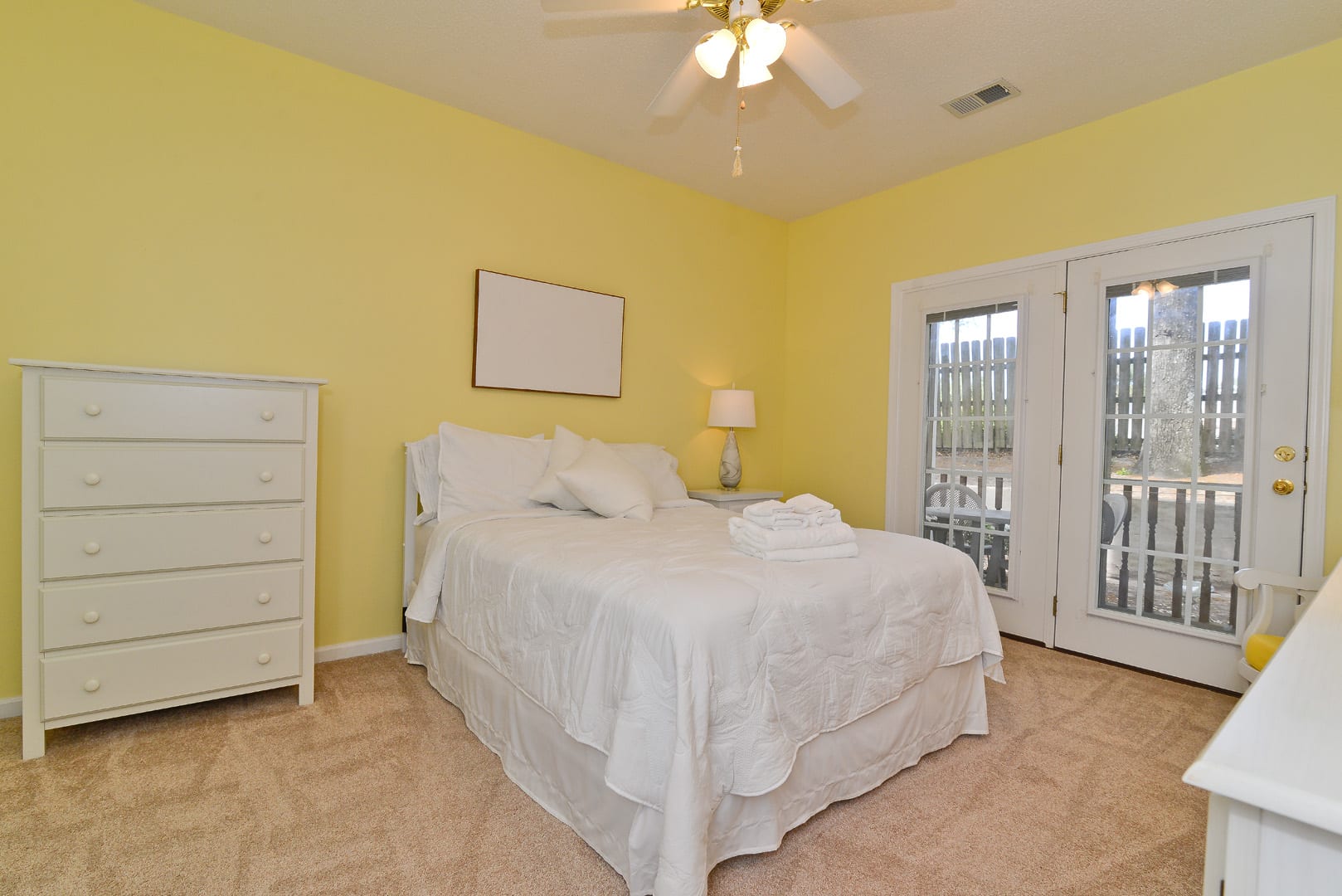 Cherry Grove Villa Close to Beach w Pool