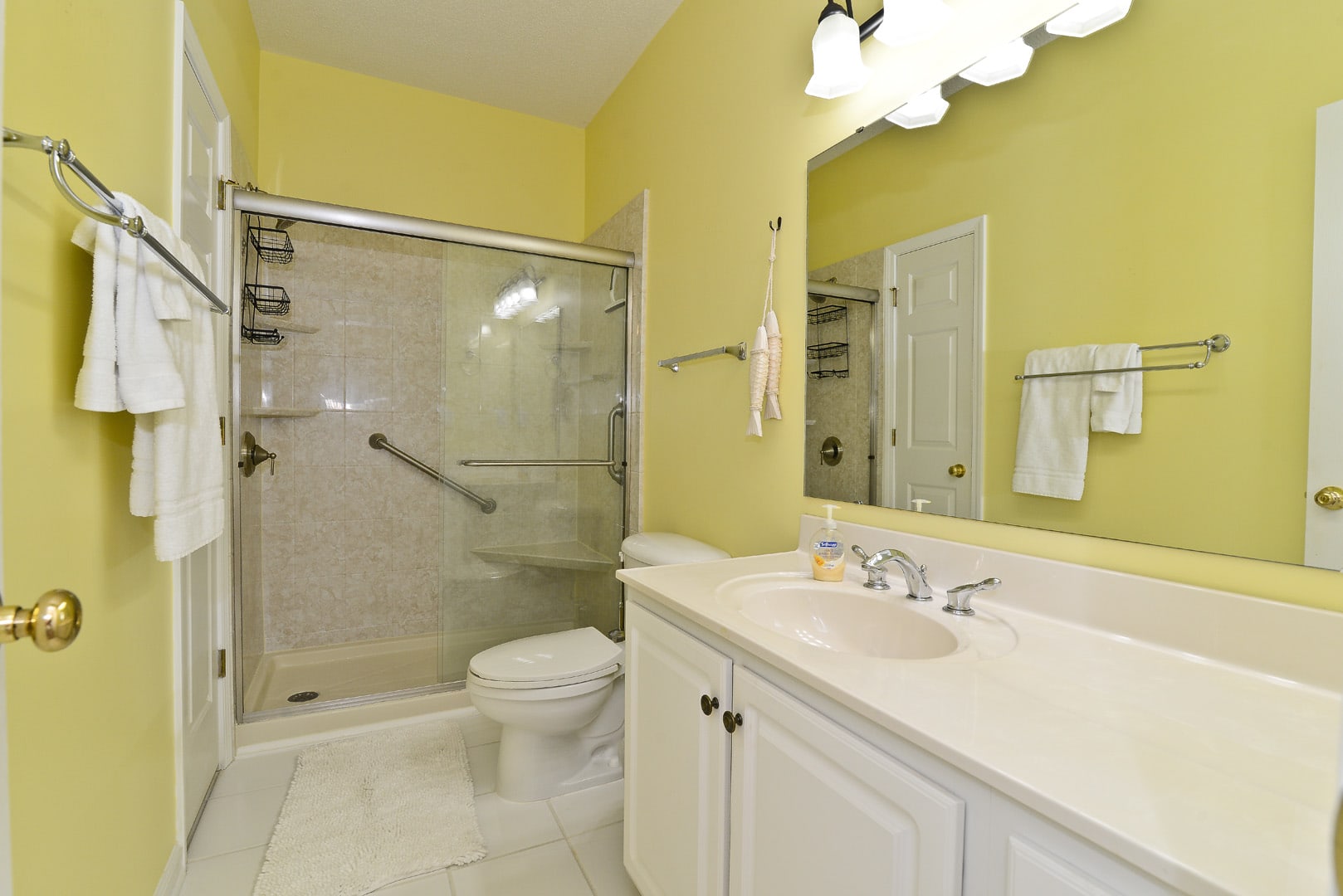 Cherry Grove Villa Close to Beach w Pool