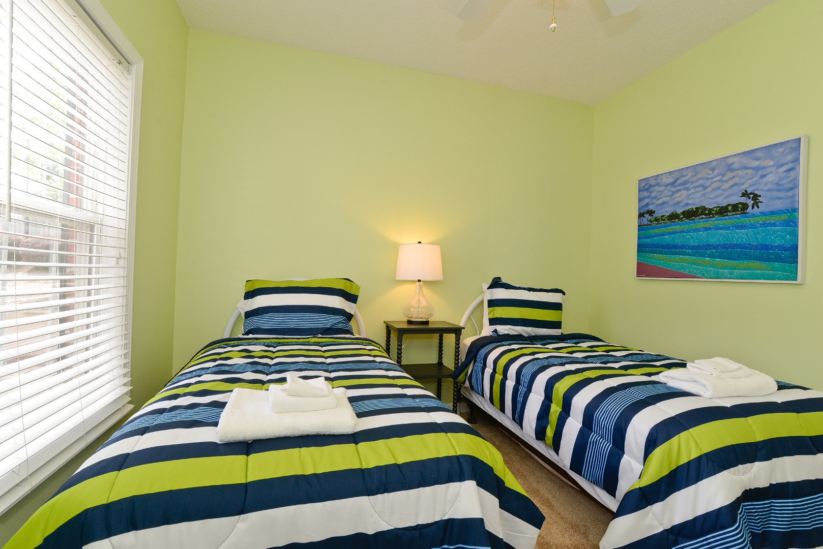 Cherry Grove Villa Close to Beach w Pool