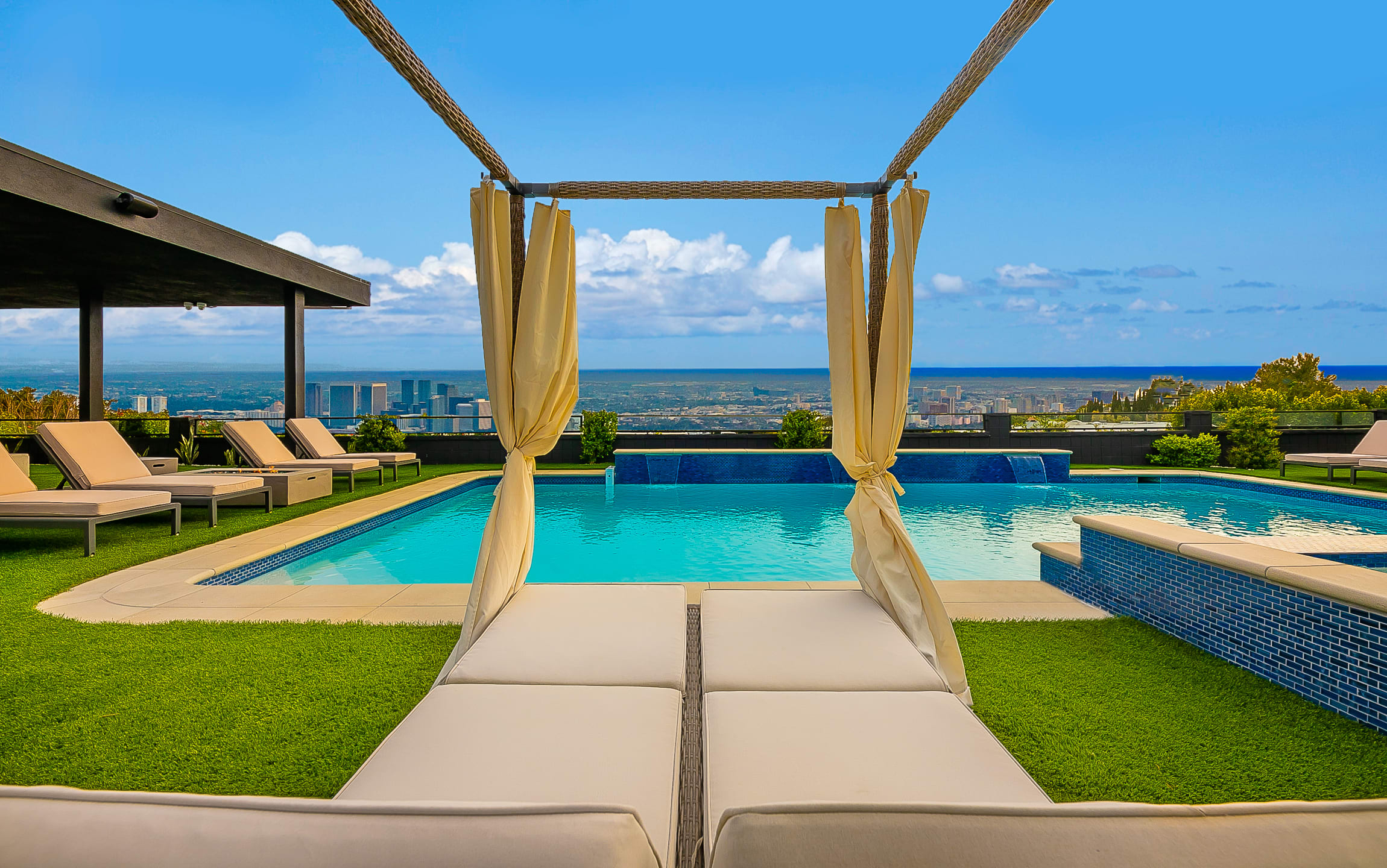 The Beverly Hills City View Villa