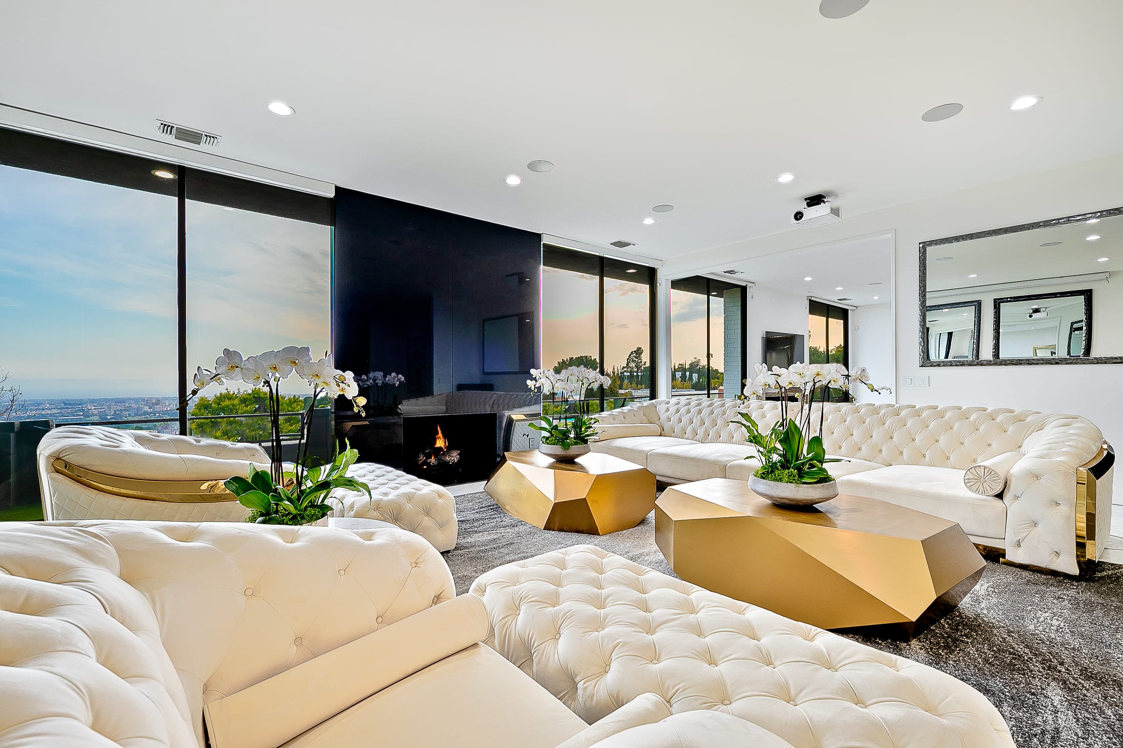 The Beverly Hills City View Villa