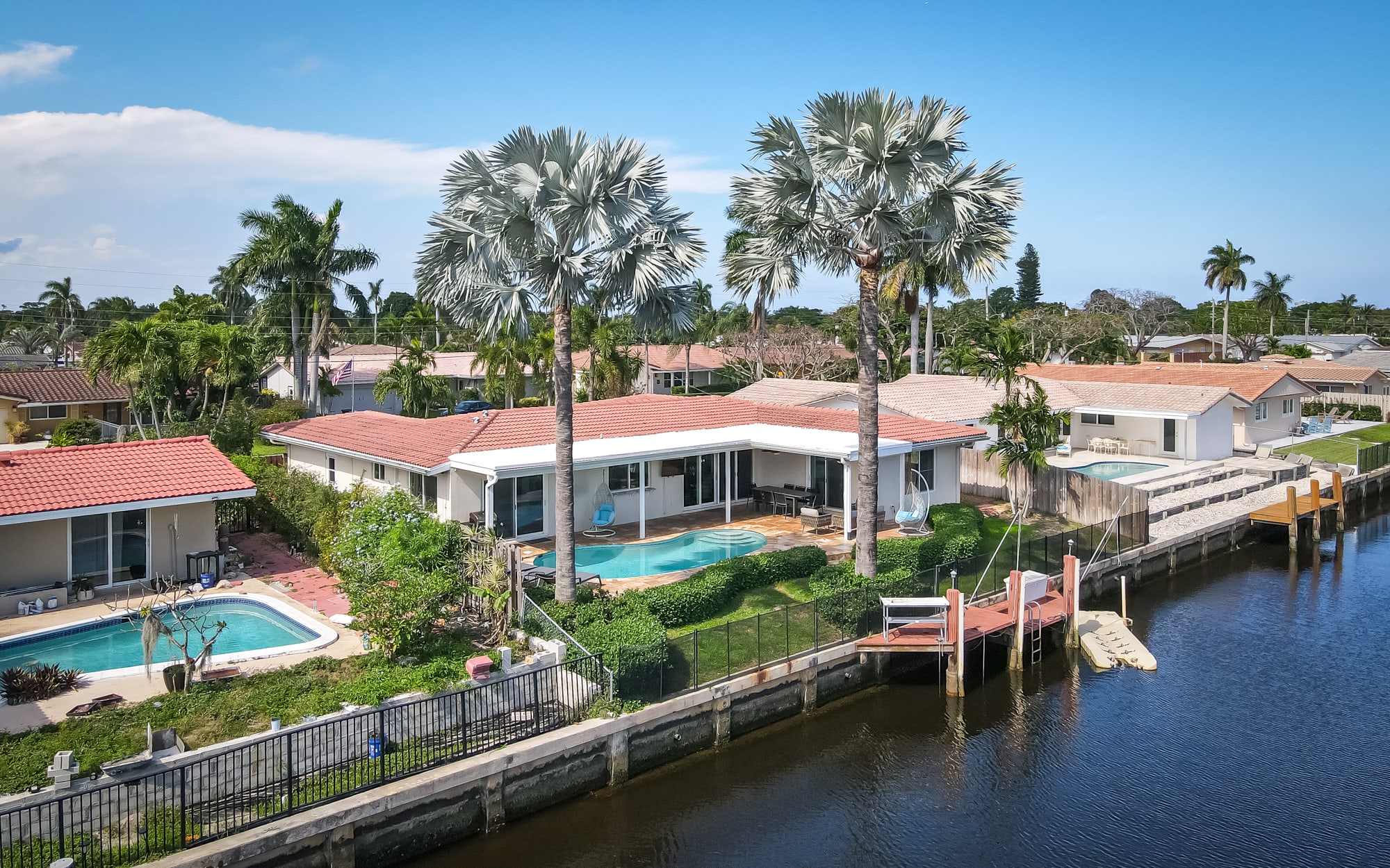 Dockside Daydreams - Canal front and Pool Oasis - Picture 1