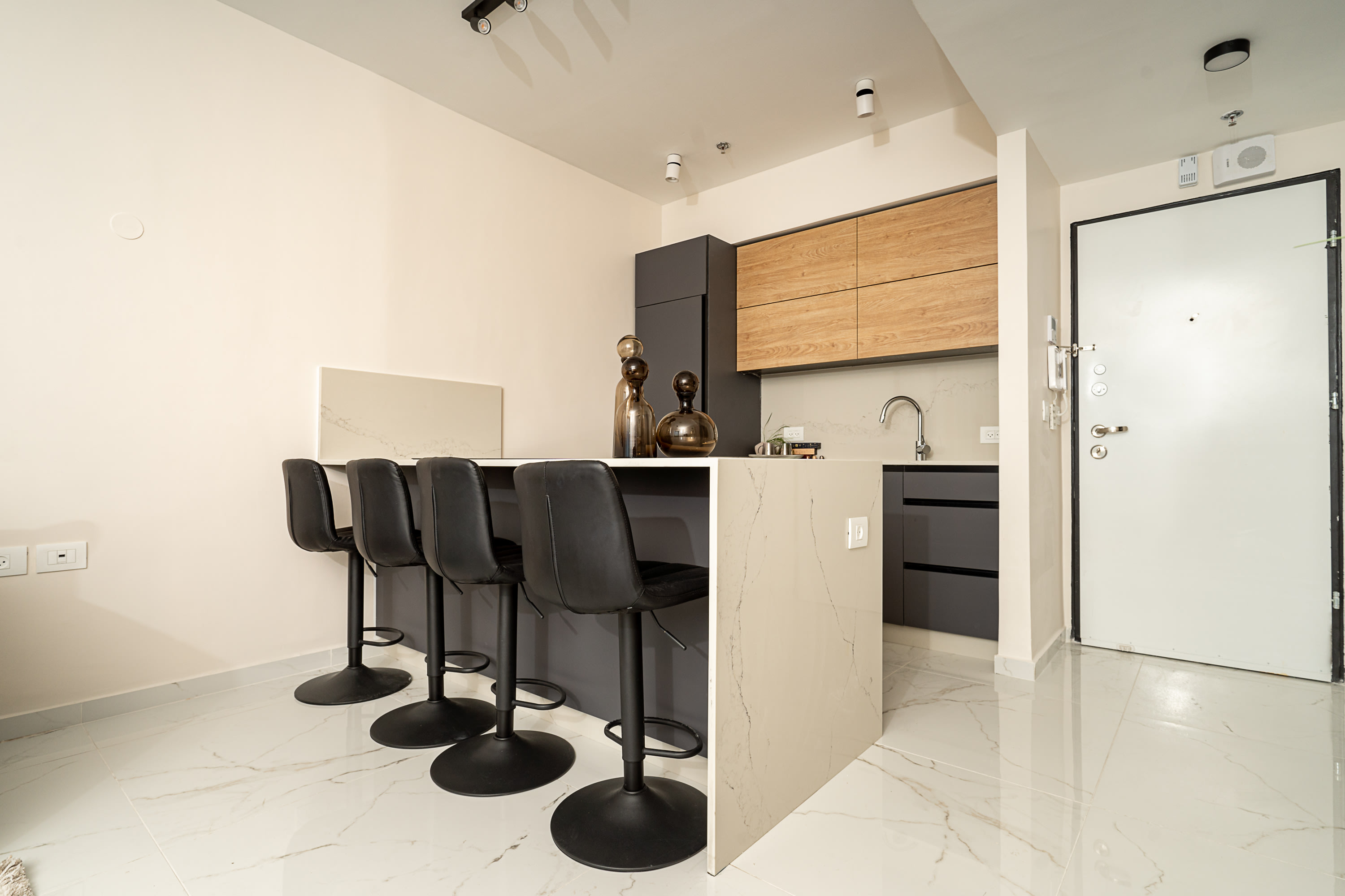 1 Bedroom Savyon View, Unit SW130 - Breathtaking Old City Views, Jerusalem photo 5