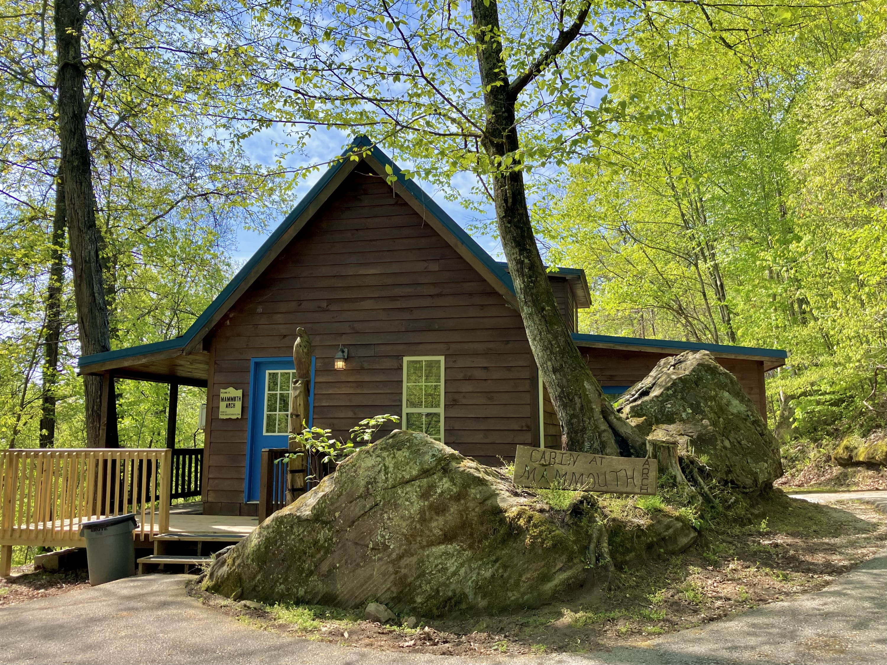 Mammoth Arch | Hot Tub | RRG | Near Nada Tunnel — Stanton, KY — vacation rental