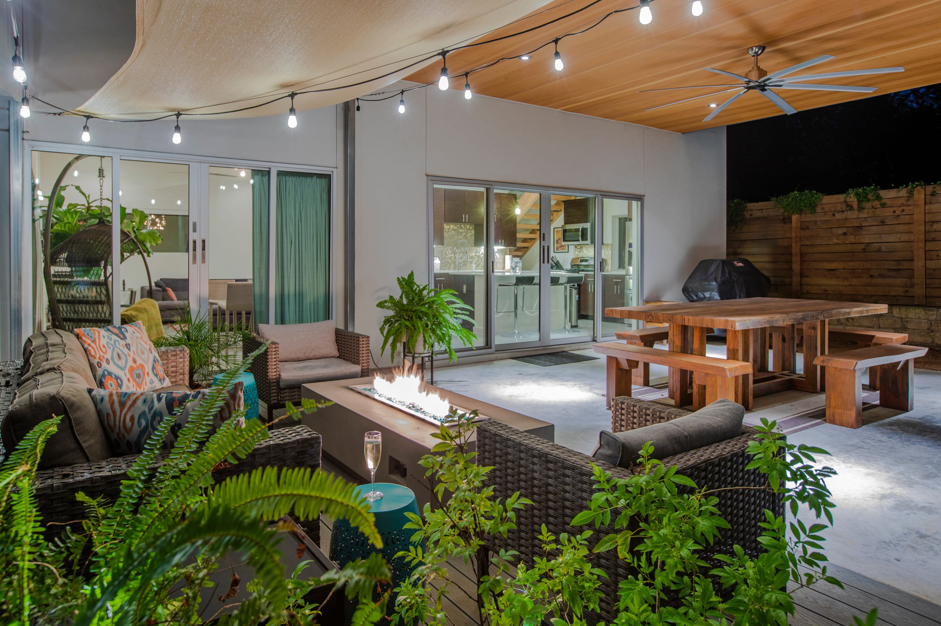 Modern Interior, Amazing Backyard | The Mondrian